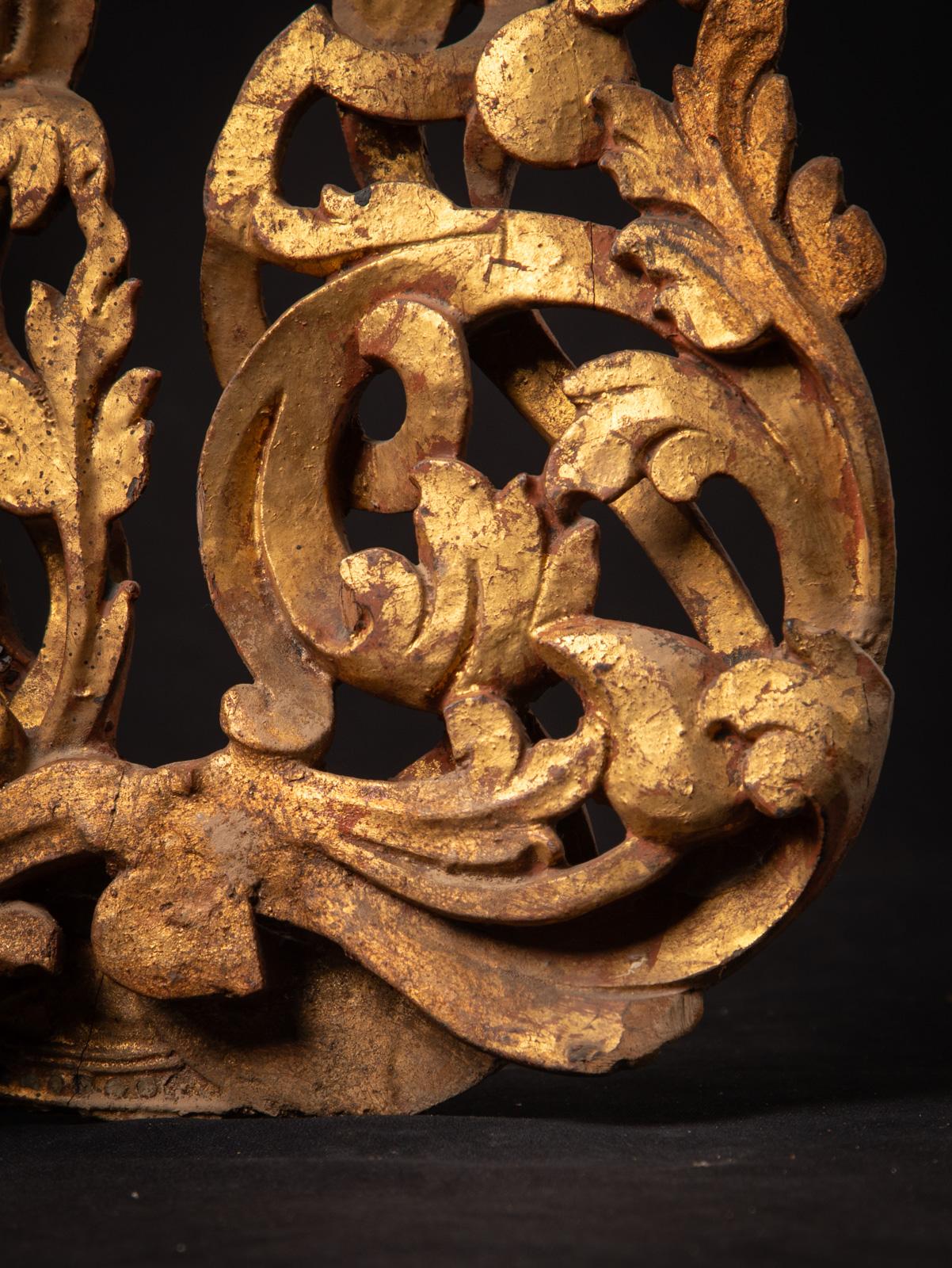 Antico pannello di legno del tempio birmano del XIX secolo In condizioni buone in vendita a DEVENTER, NL
