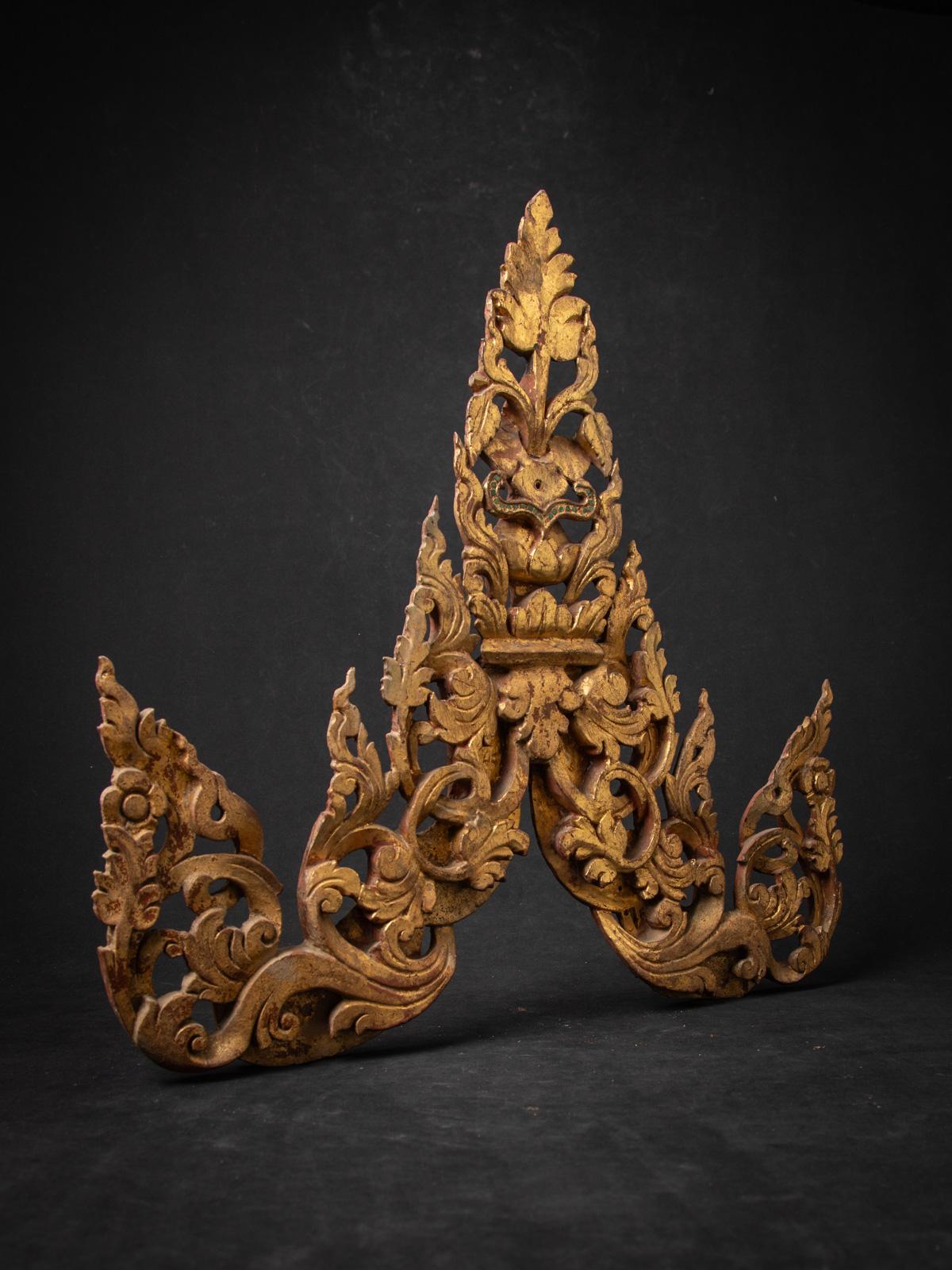 Panneau de temple birman ancien du 19ème siècle en bois de Birmanie en vente 1