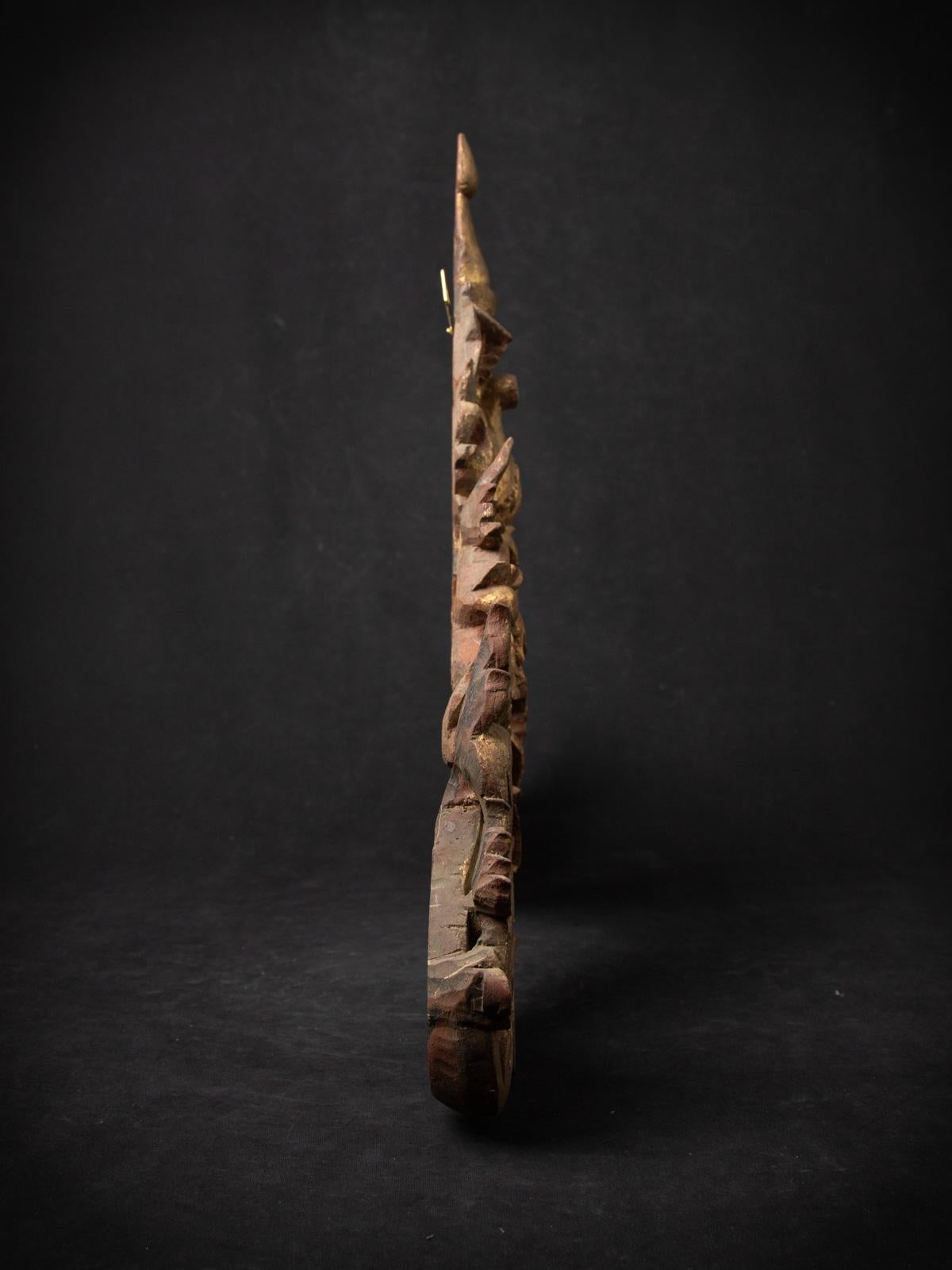 Antico pannello di legno del tempio birmano del XIX secolo in vendita 1