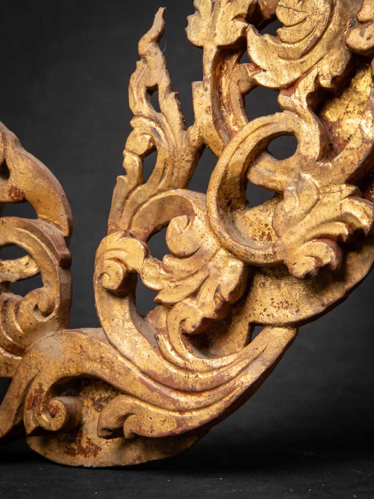 Panneau de temple birman ancien du 19ème siècle en bois de Birmanie en vente 3