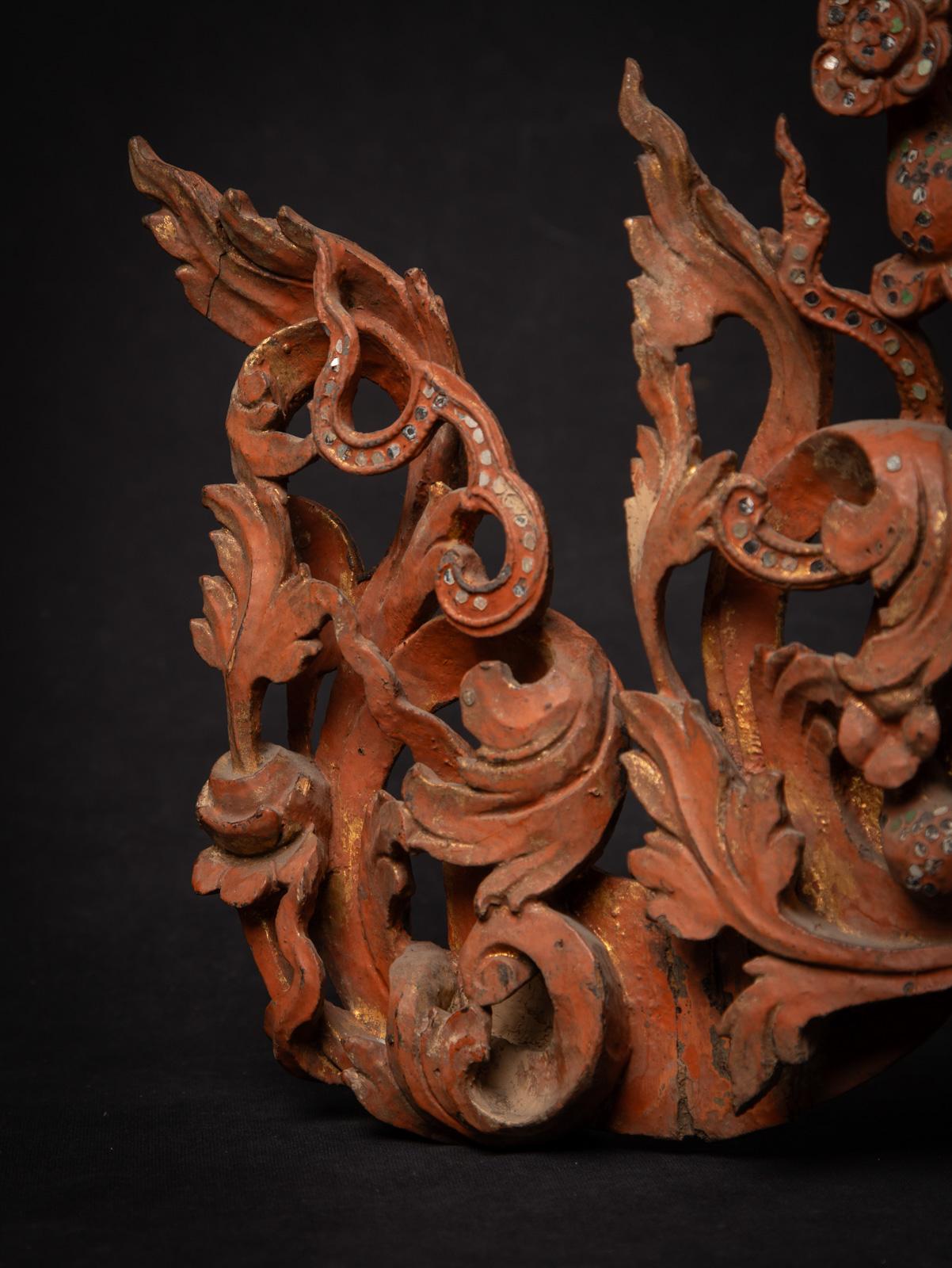 Panneau de temple birman ancien du 19ème siècle en bois de Birmanie en vente 4