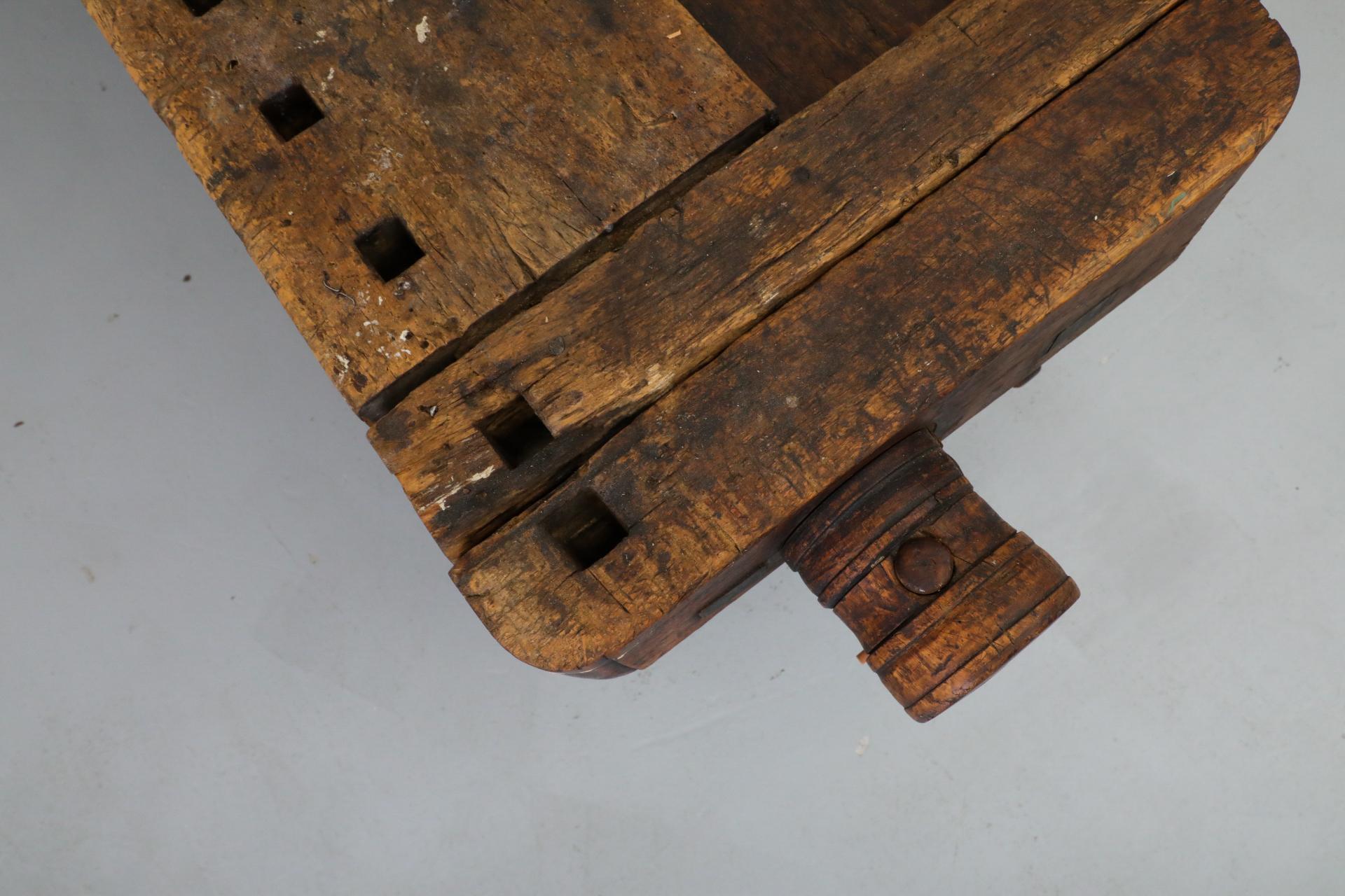bench de menuisier ancien du 19ème siècle fabriqué en Estonie en vente 5