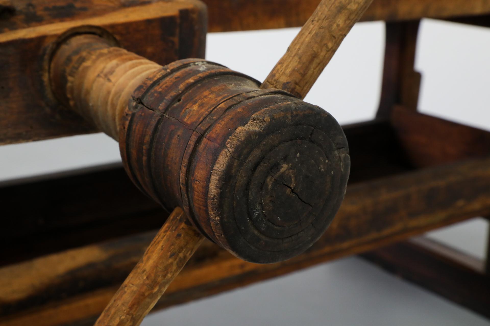 bench de menuisier ancien du 19ème siècle fabriqué en Estonie en vente 12