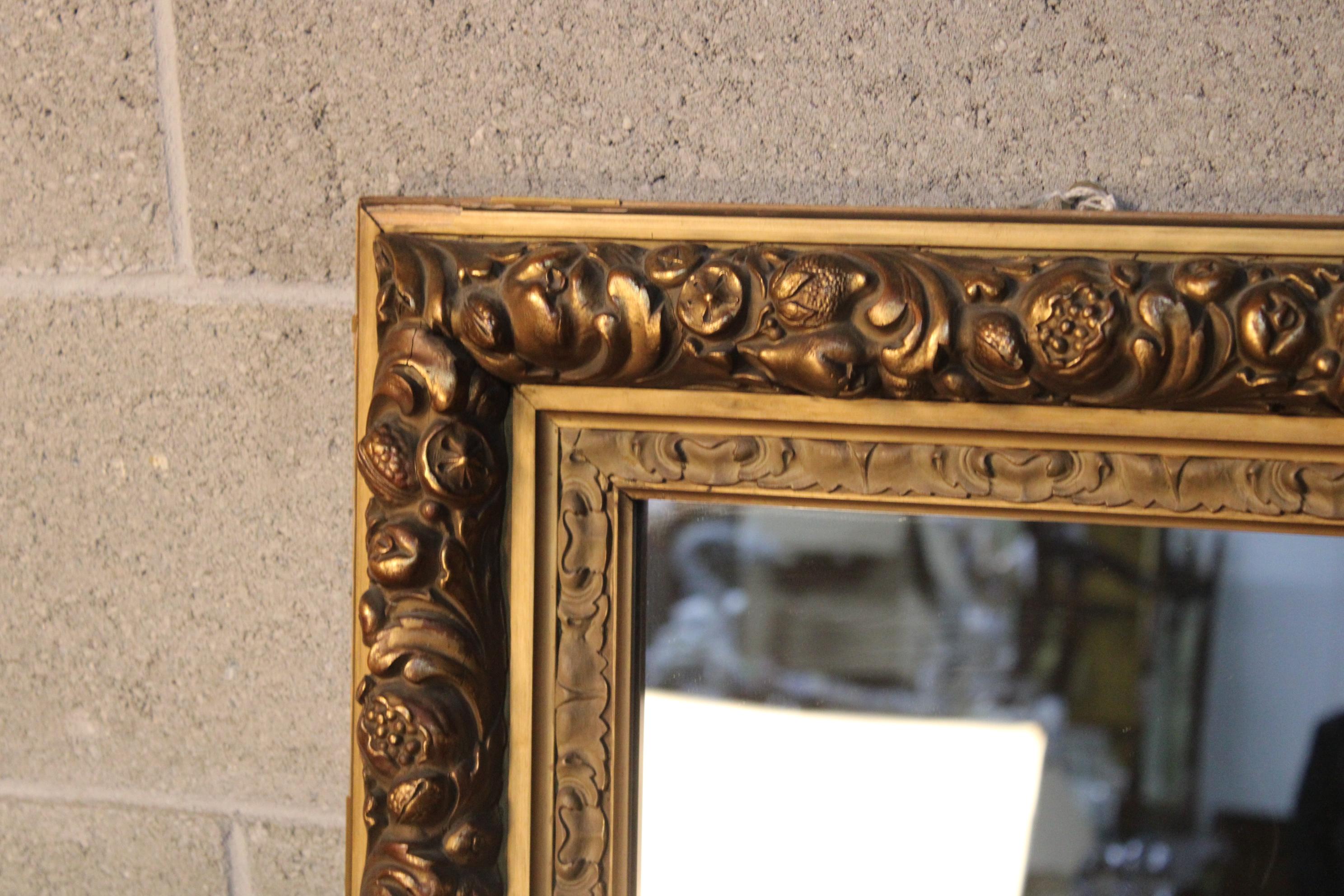 Giltwood 19th Century Antique Carved Wall Mirror about 1880 Italy