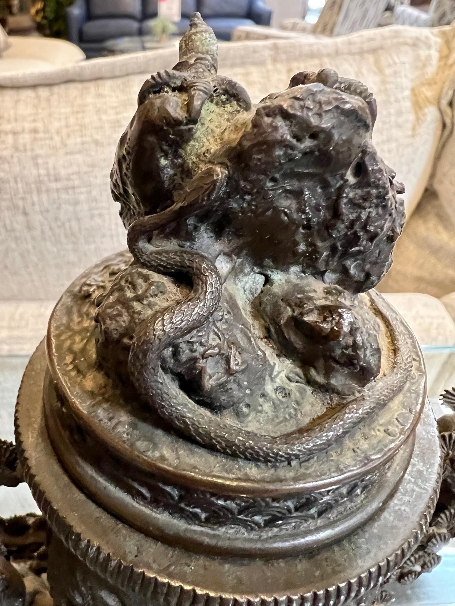 Antiker chinesischer Bronze Censer des 19. Jahrhunderts, Weihrauchbrenner   im Zustand „Gut“ im Angebot in Stamford, CT