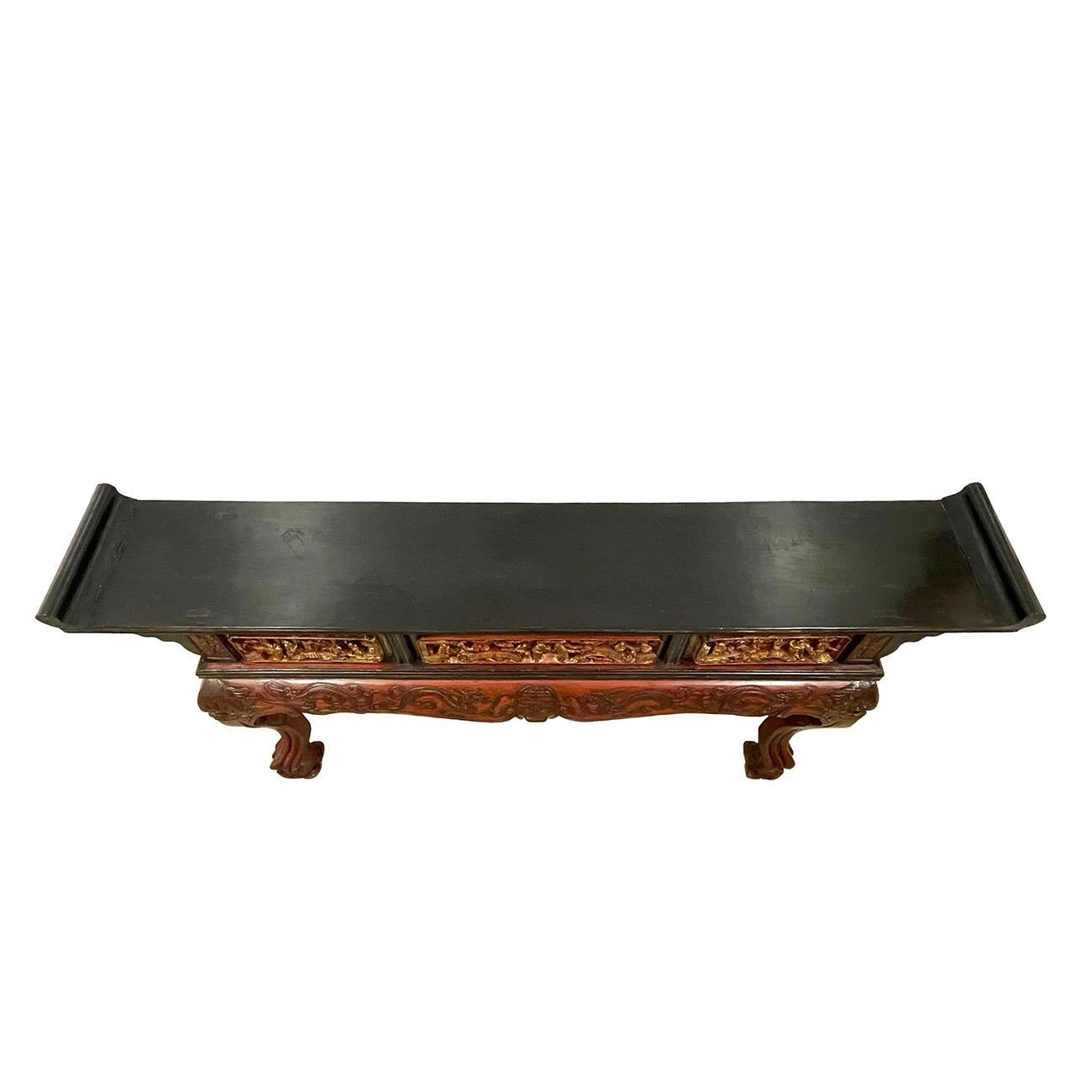 Circa 1900 Antique Chinese Carved Altar Table / Entry Console For Sale 2