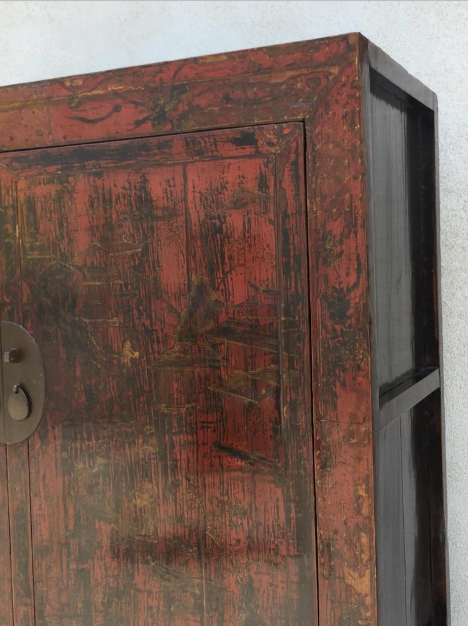 19th Century Antique Chinese Chinoiserie Hand-Painted Lacquer Cabinet In Excellent Condition For Sale In Los Angeles, CA