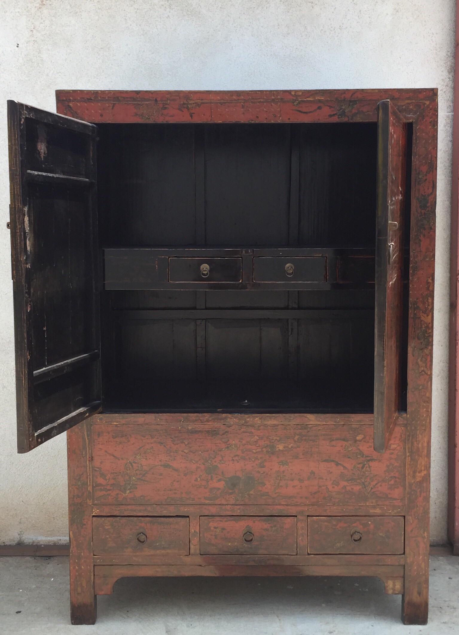 Bronze 19th Century Antique Chinese Chinoiserie Hand-Painted Lacquer Cabinet For Sale