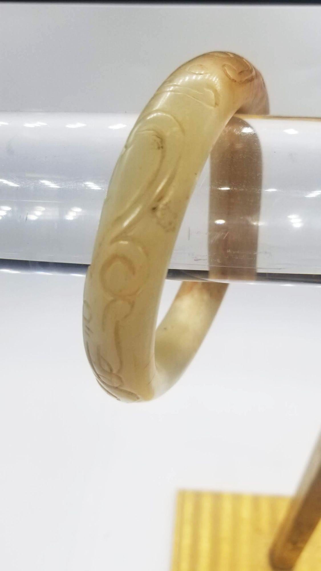 19th Century Antique Chinese Hetian Jade Hand Carved Dragon Bangle Bracelet For Sale 3
