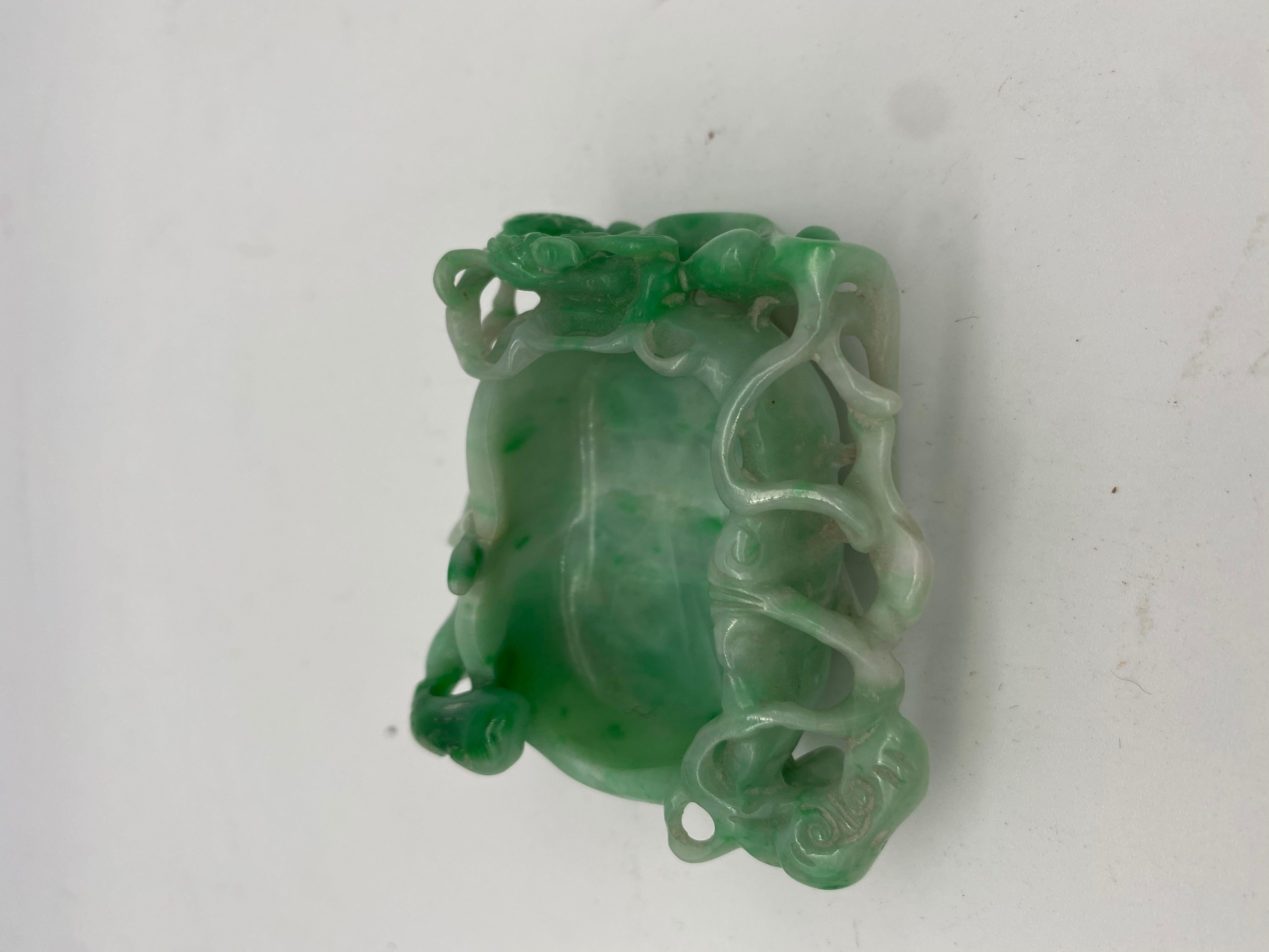 19th Century Antique Chinese Jadeite Brush Washer with Dragon For Sale 5