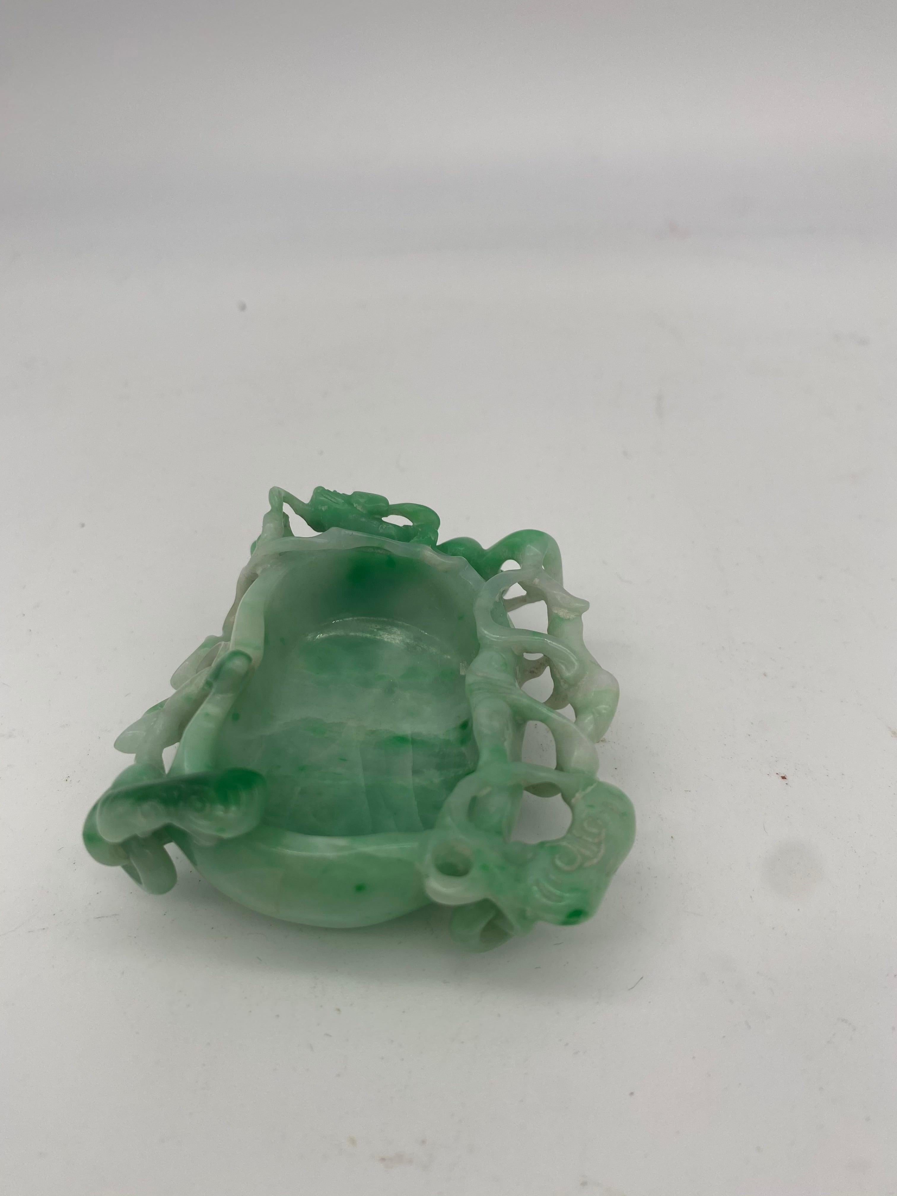 19th Century Antique Chinese Jadeite Brush Washer with Dragon For Sale 11