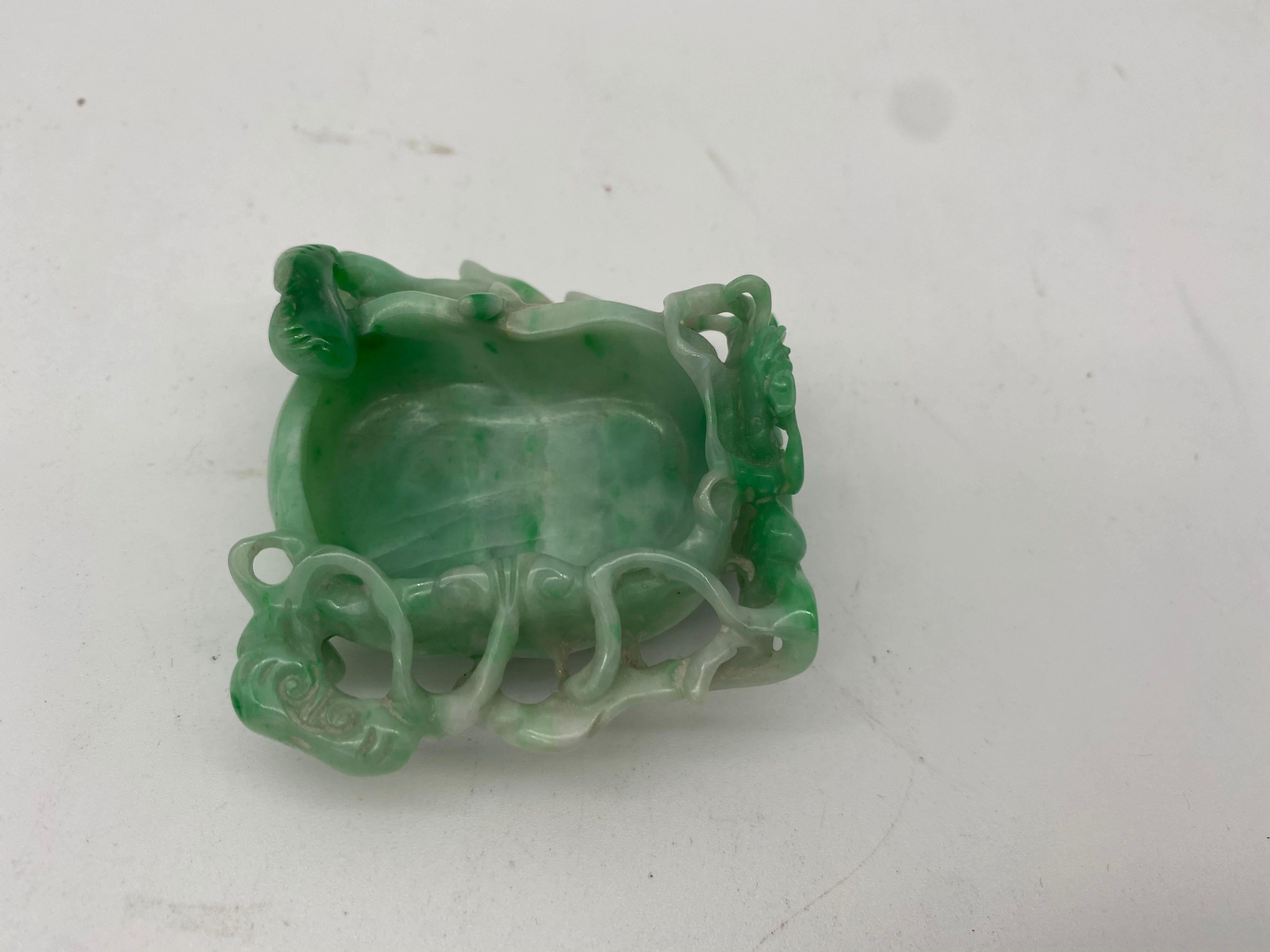 19th Century Antique Chinese Jadeite Brush Washer with Dragon In Good Condition For Sale In Brea, CA
