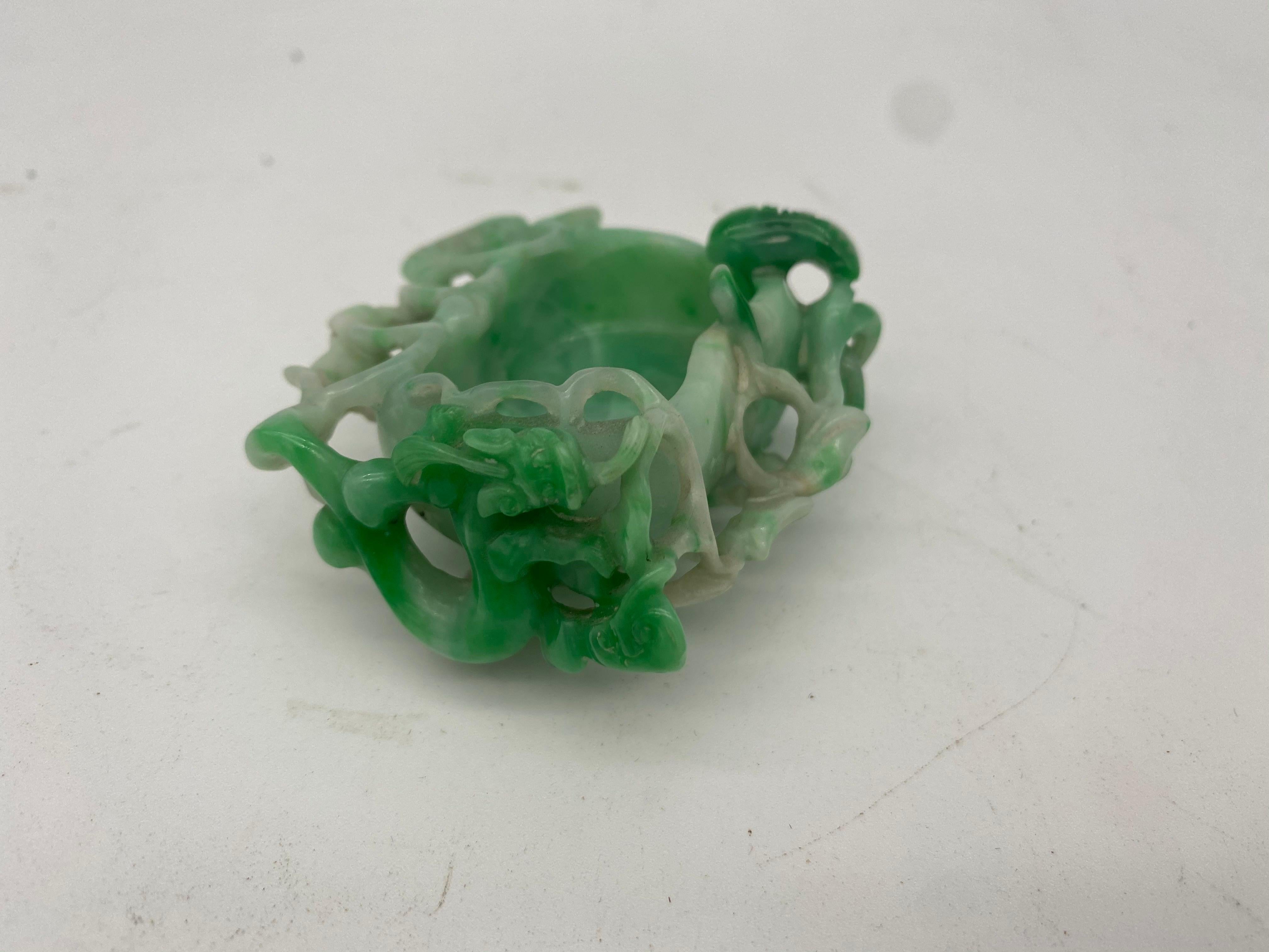 19th Century Antique Chinese Jadeite Brush Washer with Dragon For Sale 1