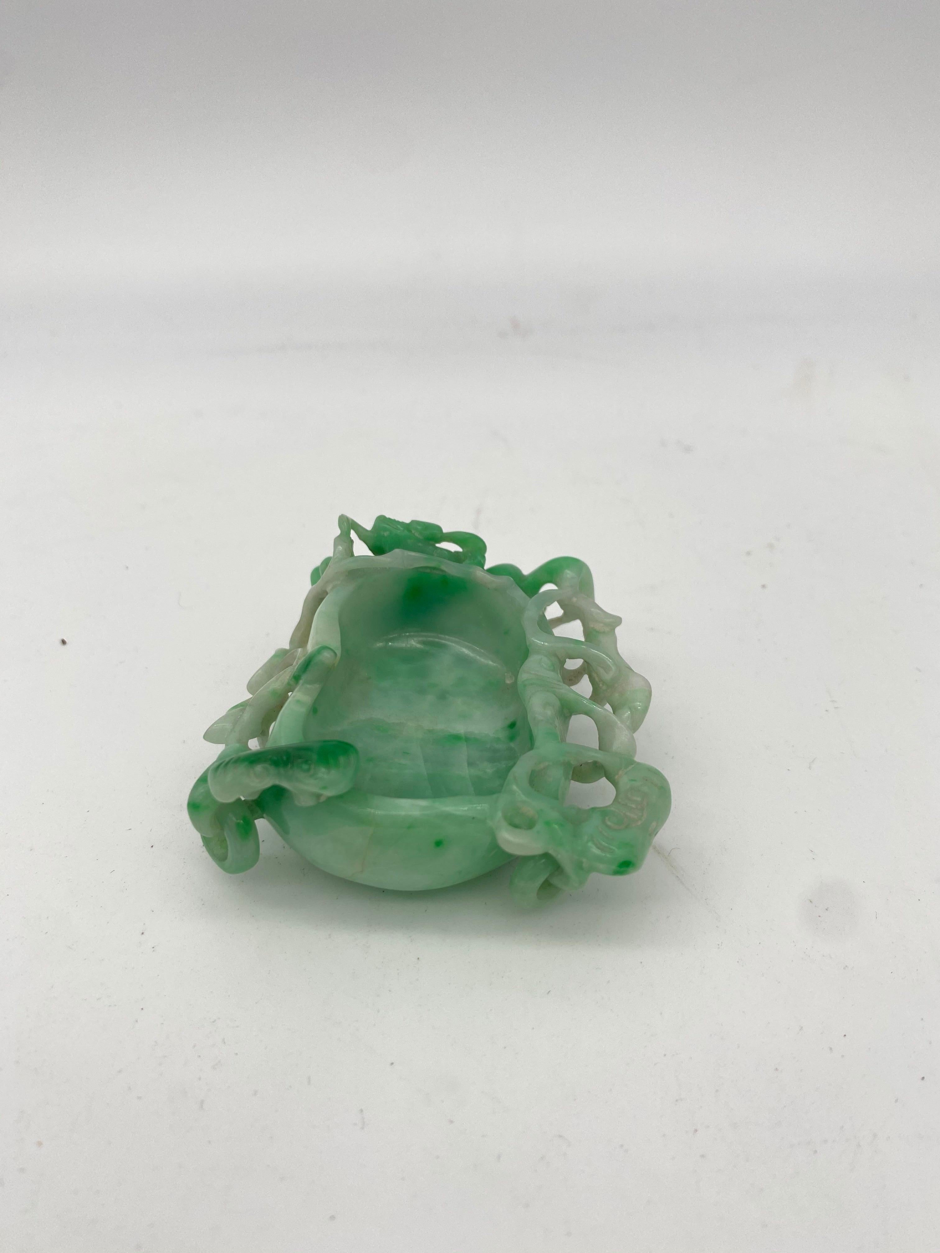 19th Century Antique Chinese Jadeite Brush Washer with Dragon For Sale 3