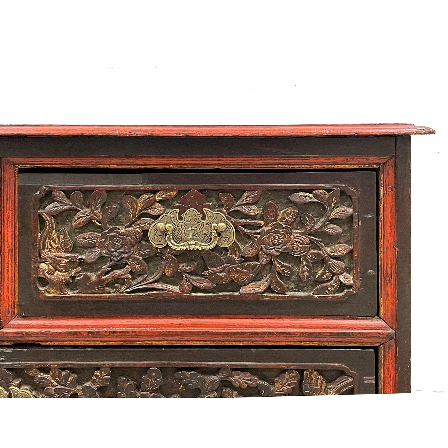 19th Century Antique Chinese Massive Carved Teak Wood Coffee Table, End Table In Fair Condition In Pomona, CA