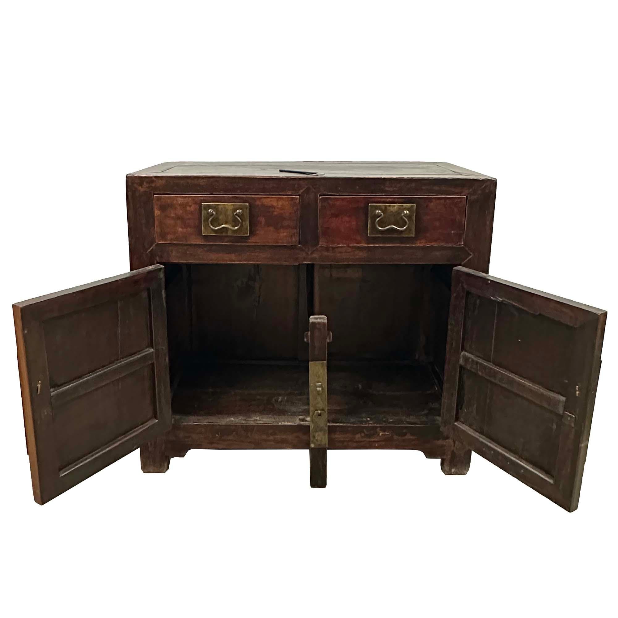 Fait main Cabinet/placard ancien du 19e siècle de style Ming chinois en vente