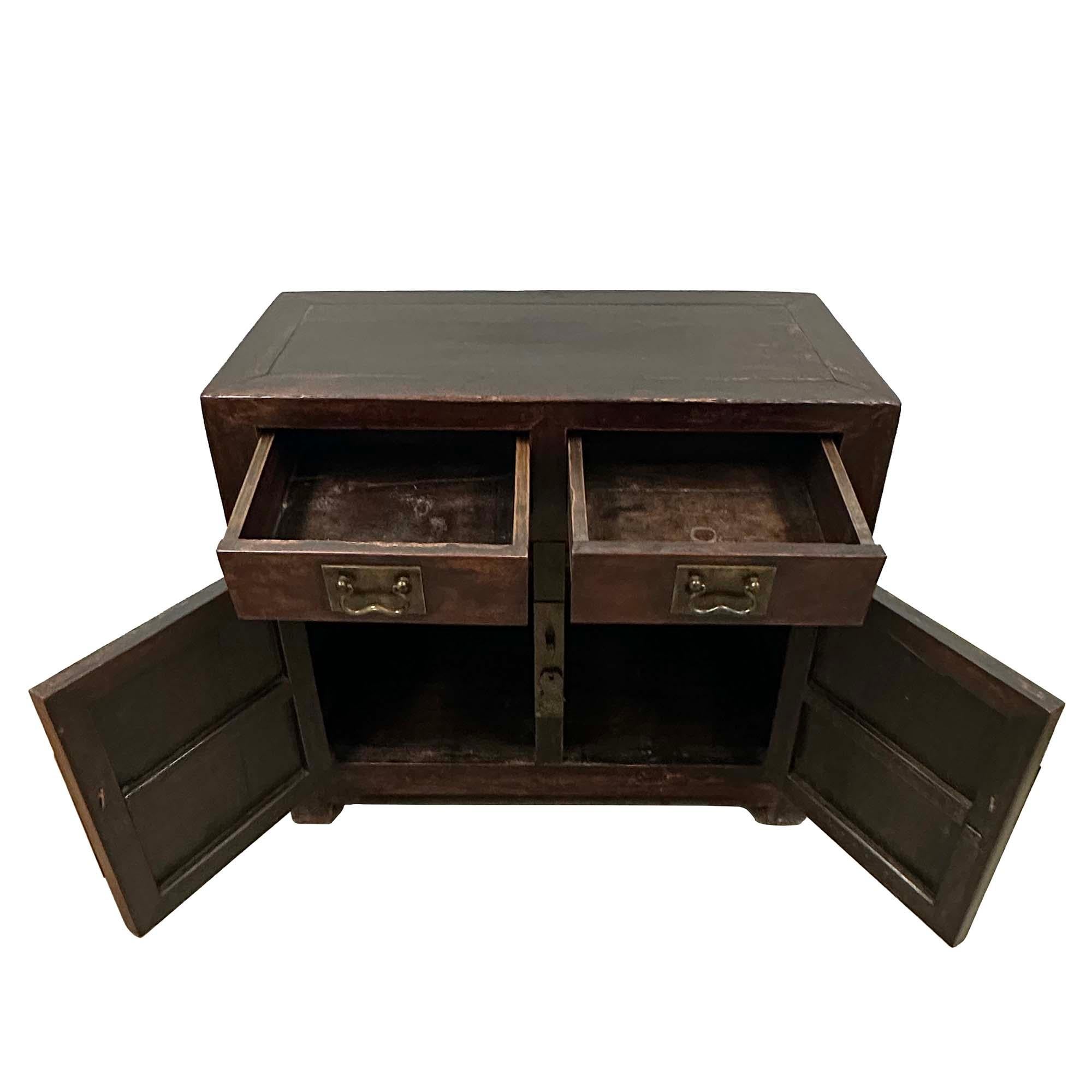 Cabinet/placard ancien du 19e siècle de style Ming chinois Bon état - En vente à Pomona, CA