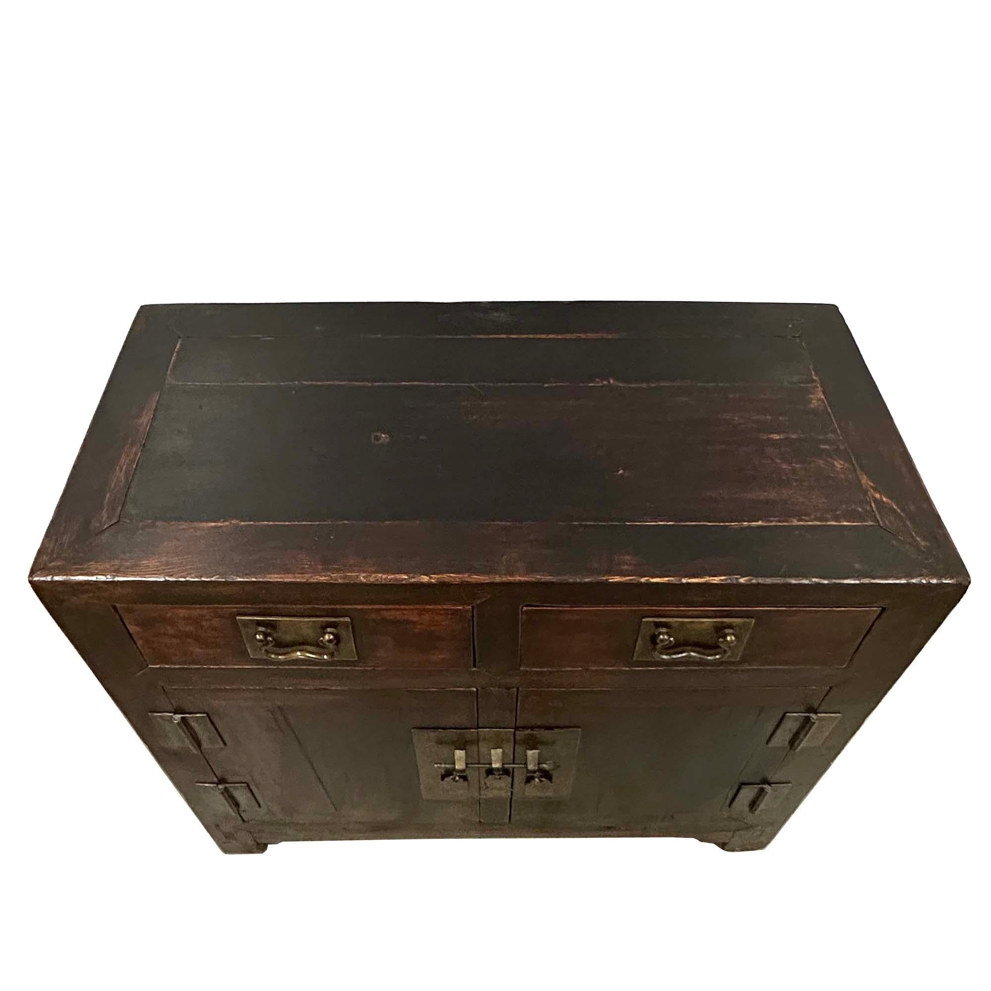 XIXe siècle Cabinet/placard ancien du 19e siècle de style Ming chinois en vente