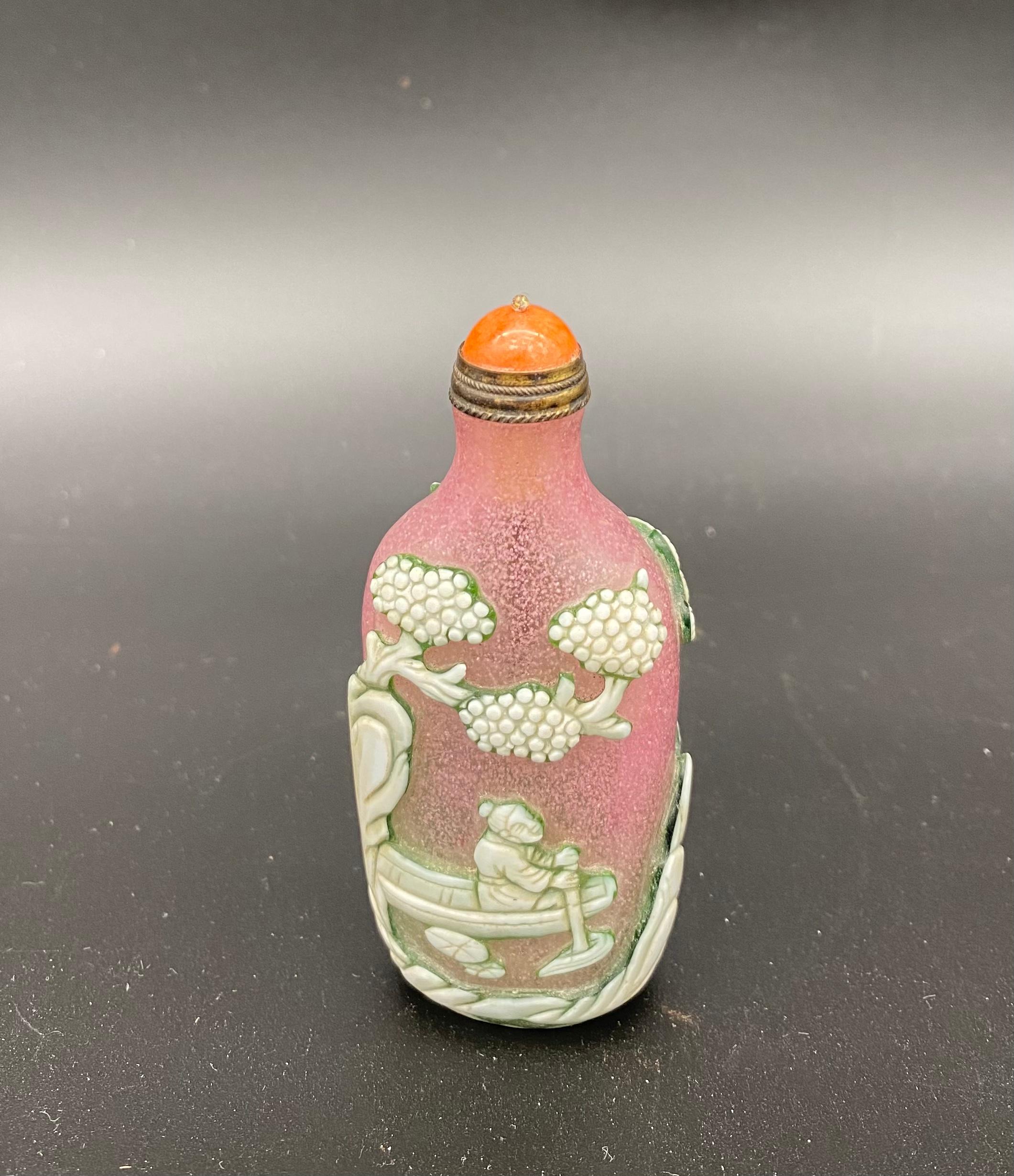 Qing 19th Century Antique Chinese Multi-Color Overlay Peking Glass Snuff Bottle