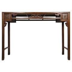 Table d'autel/table basse chinoise ancienne du 19ème siècle sculptée et ouverte, console