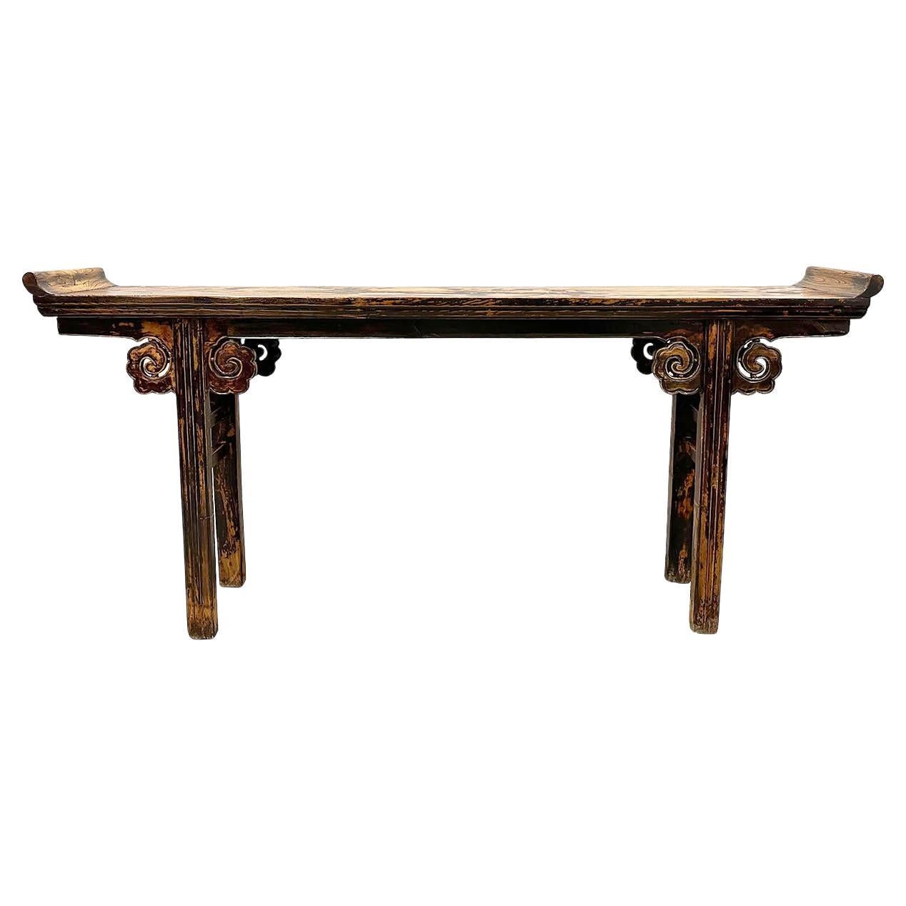 Table d'autel chinoise ancienne du 19ème siècle sculptée et ouverte, table/table console Sofa