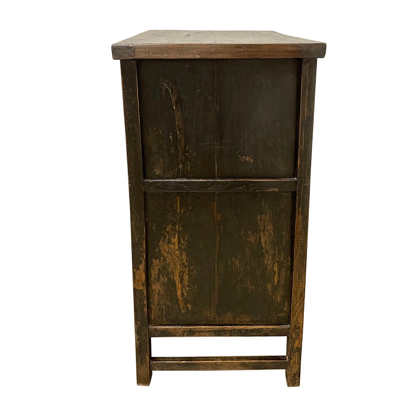 19th Century Antique Chinese Painted Cabinet/Side Table For Sale 6