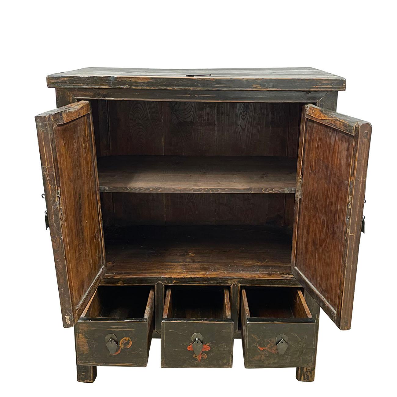 Chinese Export 19th Century Antique Chinese Painted Cabinet/Side Table For Sale
