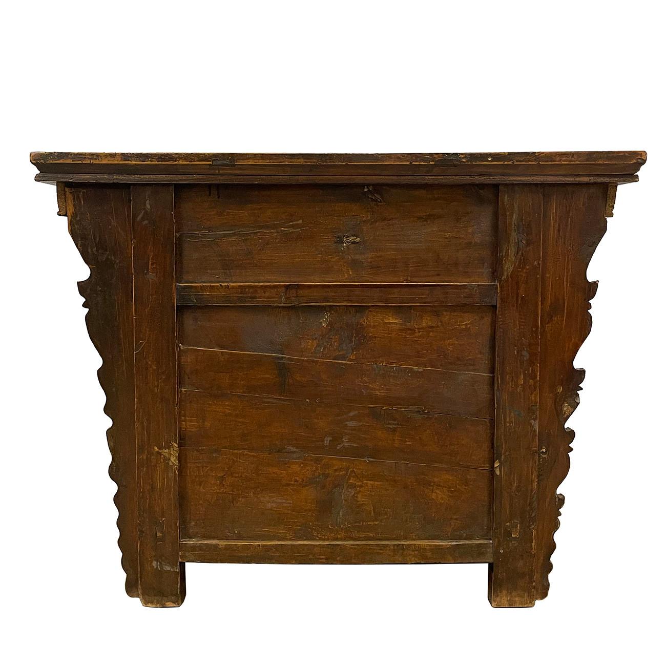19th Century Antique Chinese Qing Dynasty Carved Coffer Table/Sideboard For Sale 6