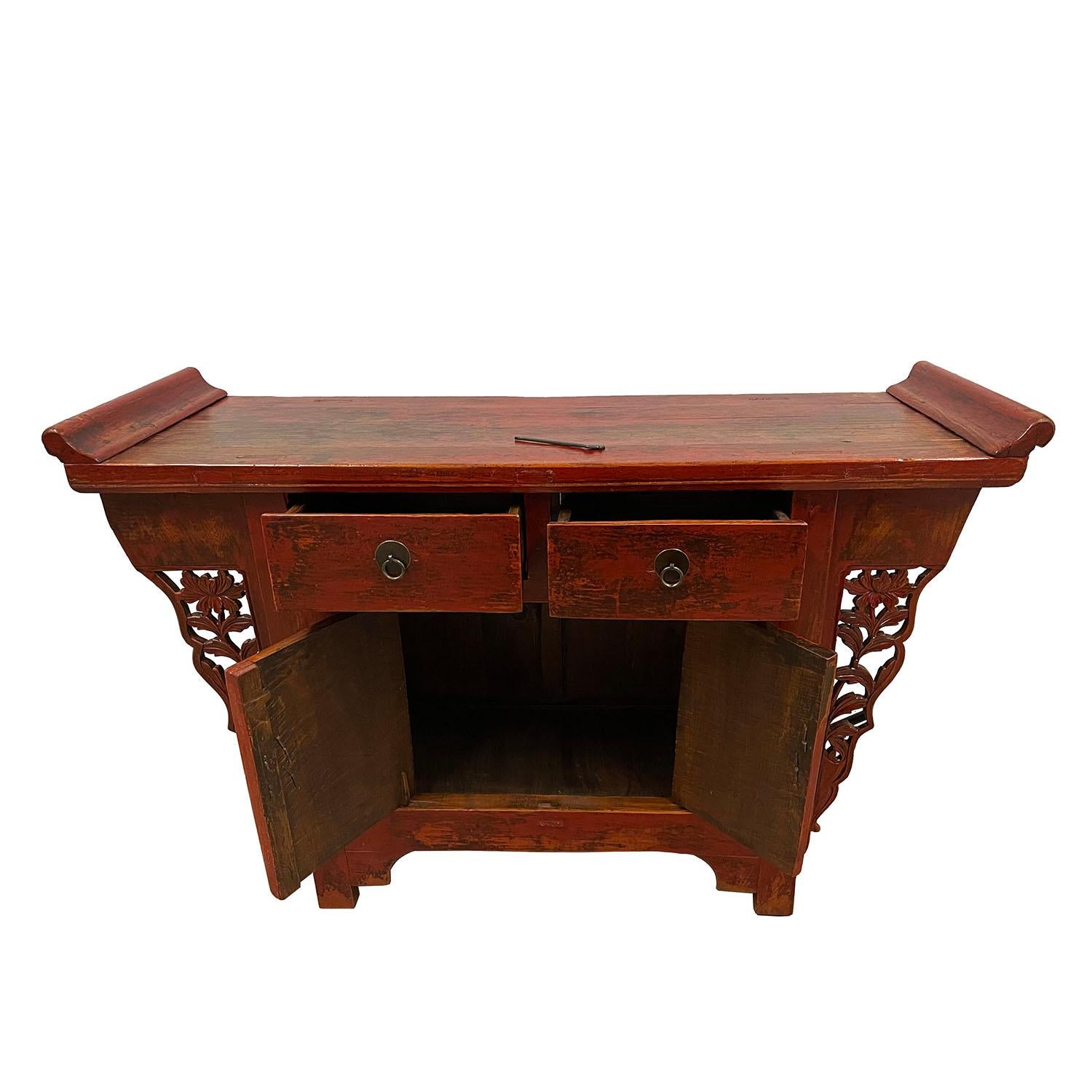 Chinese Export 19th Century Antique Chinese Red Lacquered Console Table, Sideboard For Sale