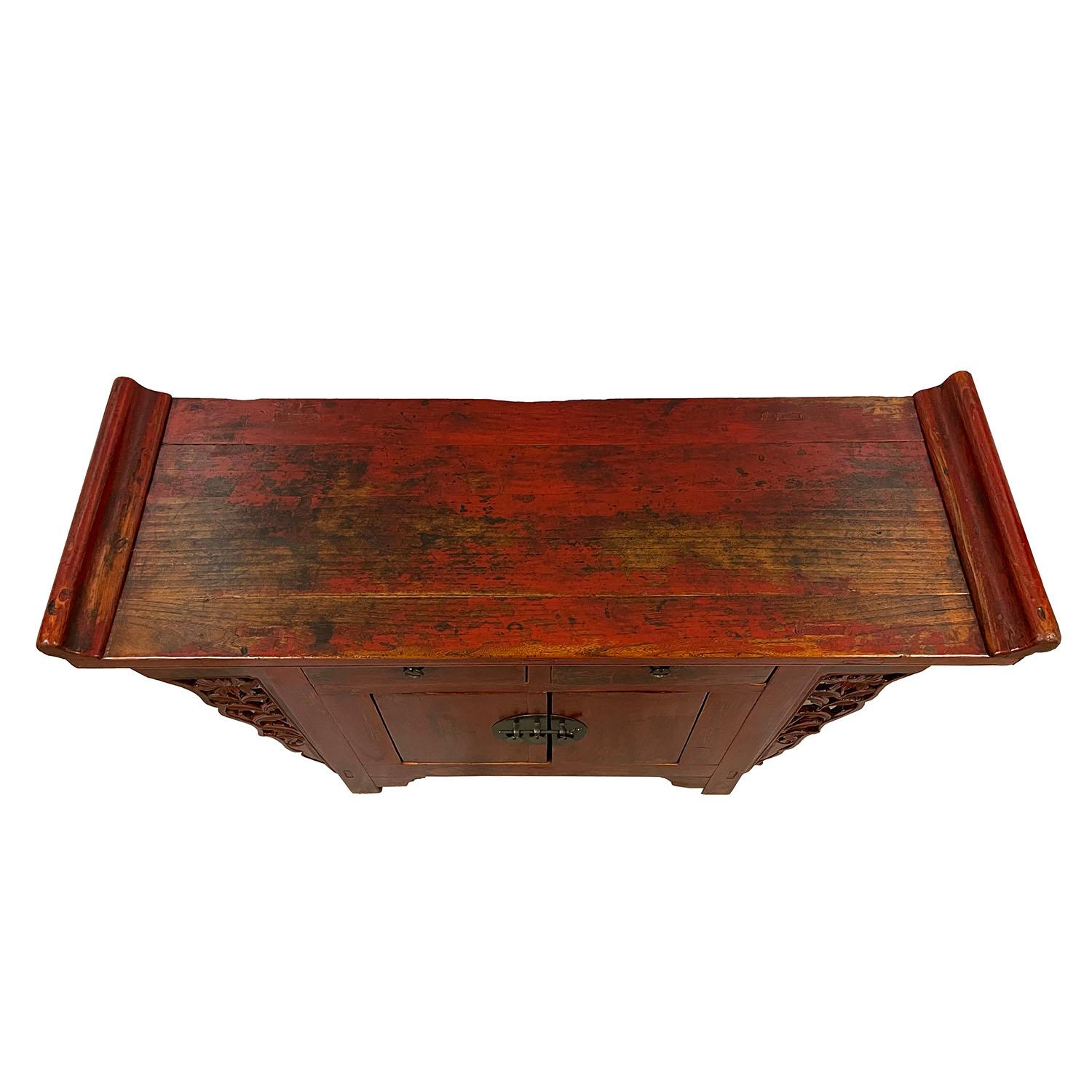 19th Century Antique Chinese Red Lacquered Console Table, Sideboard For Sale 1