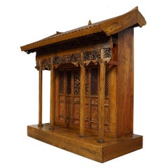Antiker chinesischer geschnitzter Holz-Altar/Buddha-Haus/Shrine aus dem 19. Jahrhundert