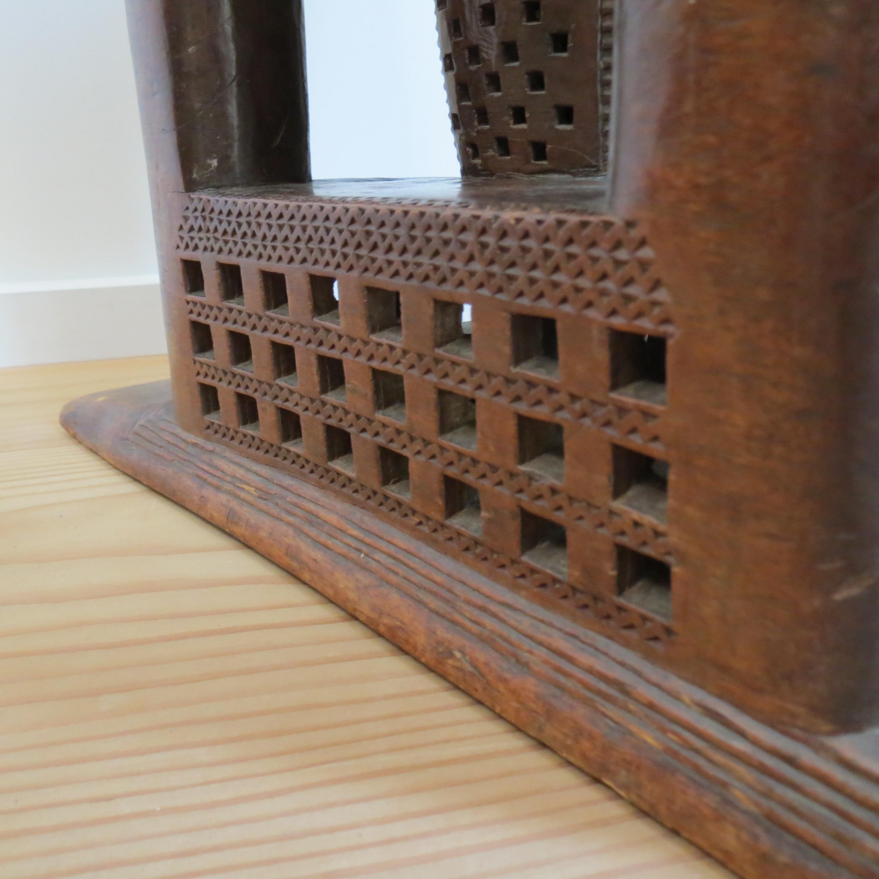 Tabouret Ashanti décoratif du 19ème siècle en vente 3