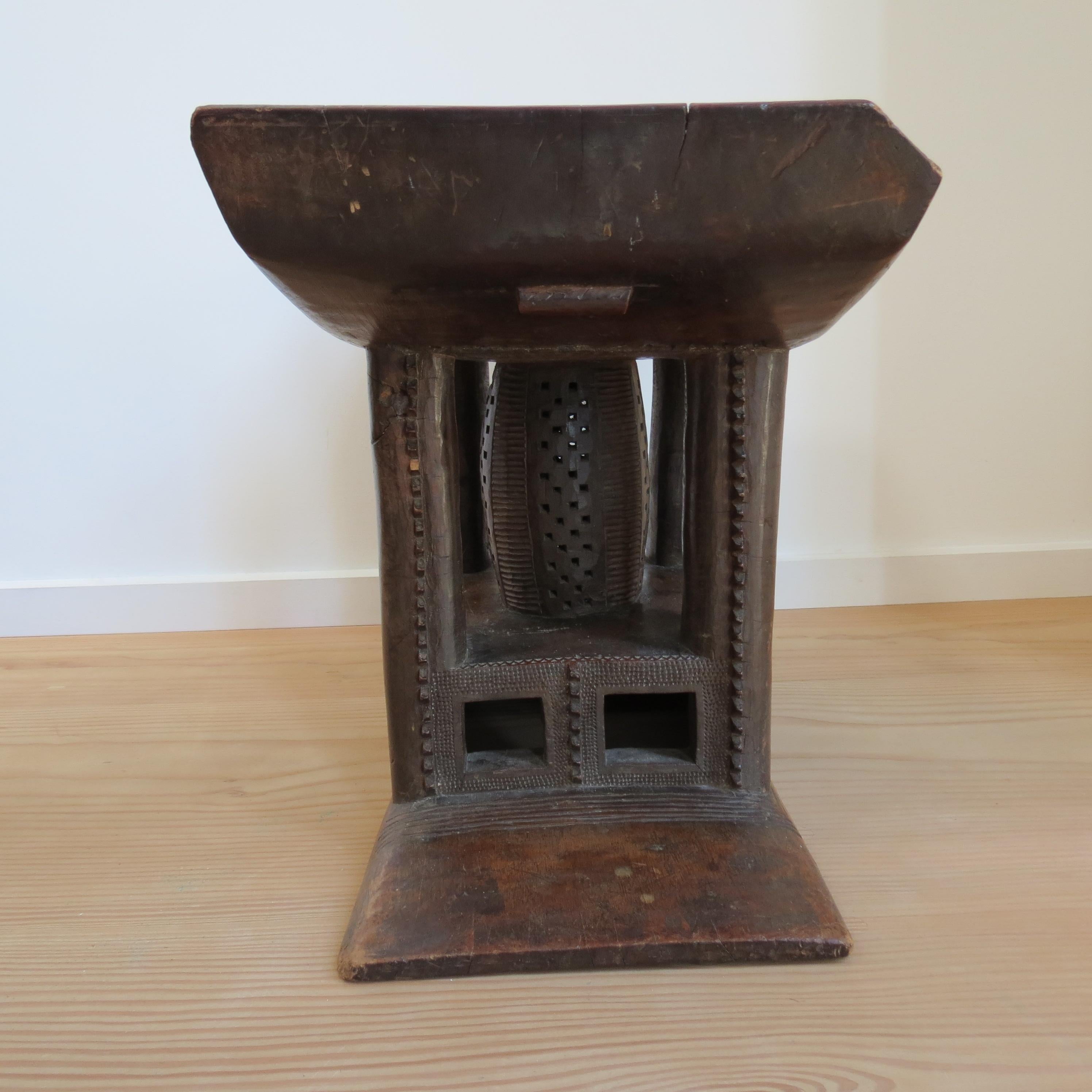 Tabouret Ashanti décoratif du 19ème siècle en vente 2