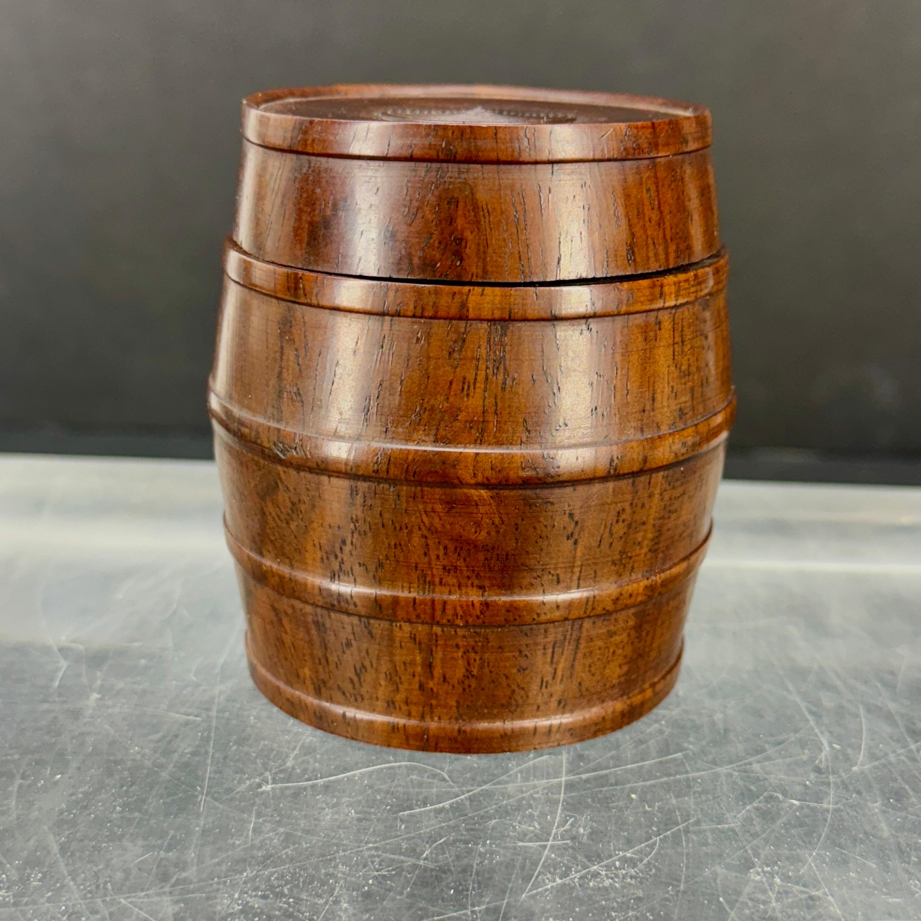 Boîte à barils Empire en bois dur du 19e siècle, ancienne Bon état - En vente à Haddonfield, NJ