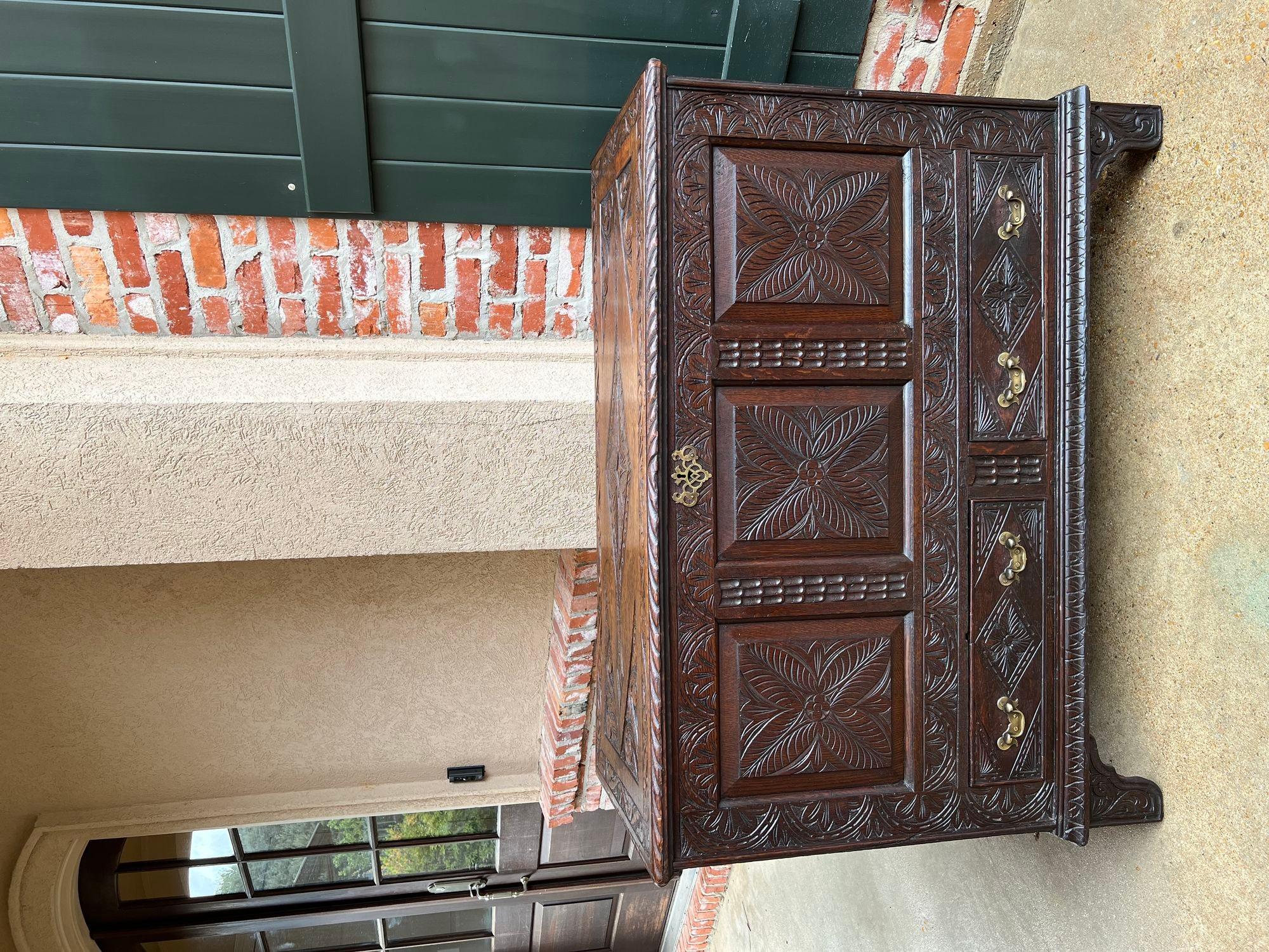 Antike englische Truhen-Koffer-Tisch aus geschnitzter Eiche, 19. Jahrhundert im Angebot 2