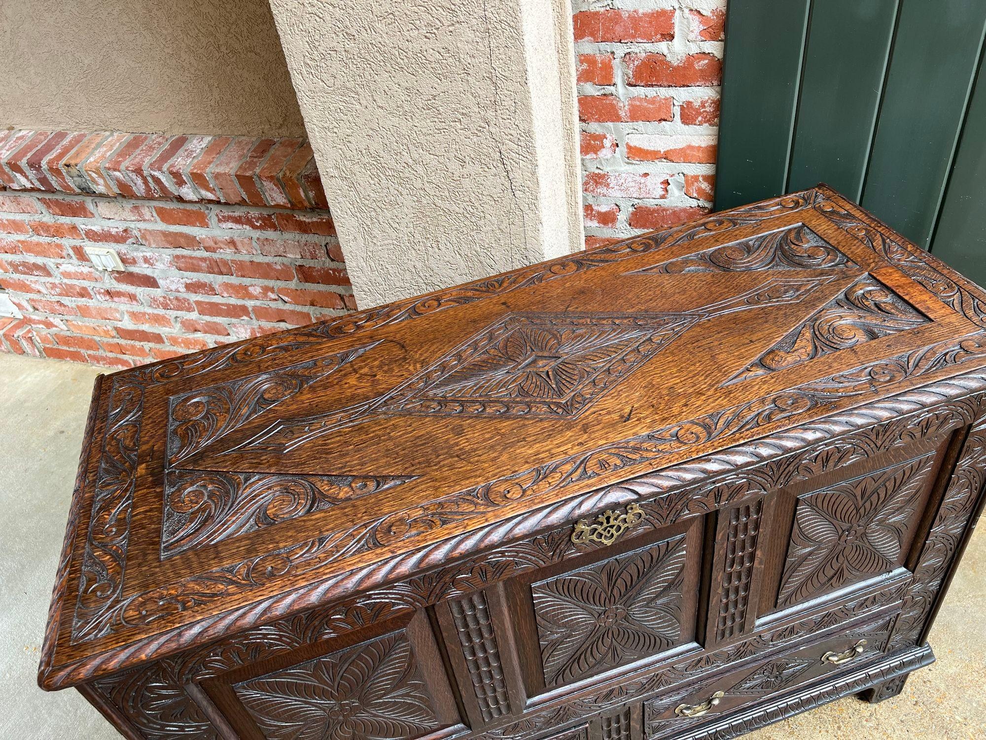Antique English Trunk Coffer Blanket Chest Carved Oak Foyer Table Wedding Chest In Good Condition For Sale In Shreveport, LA