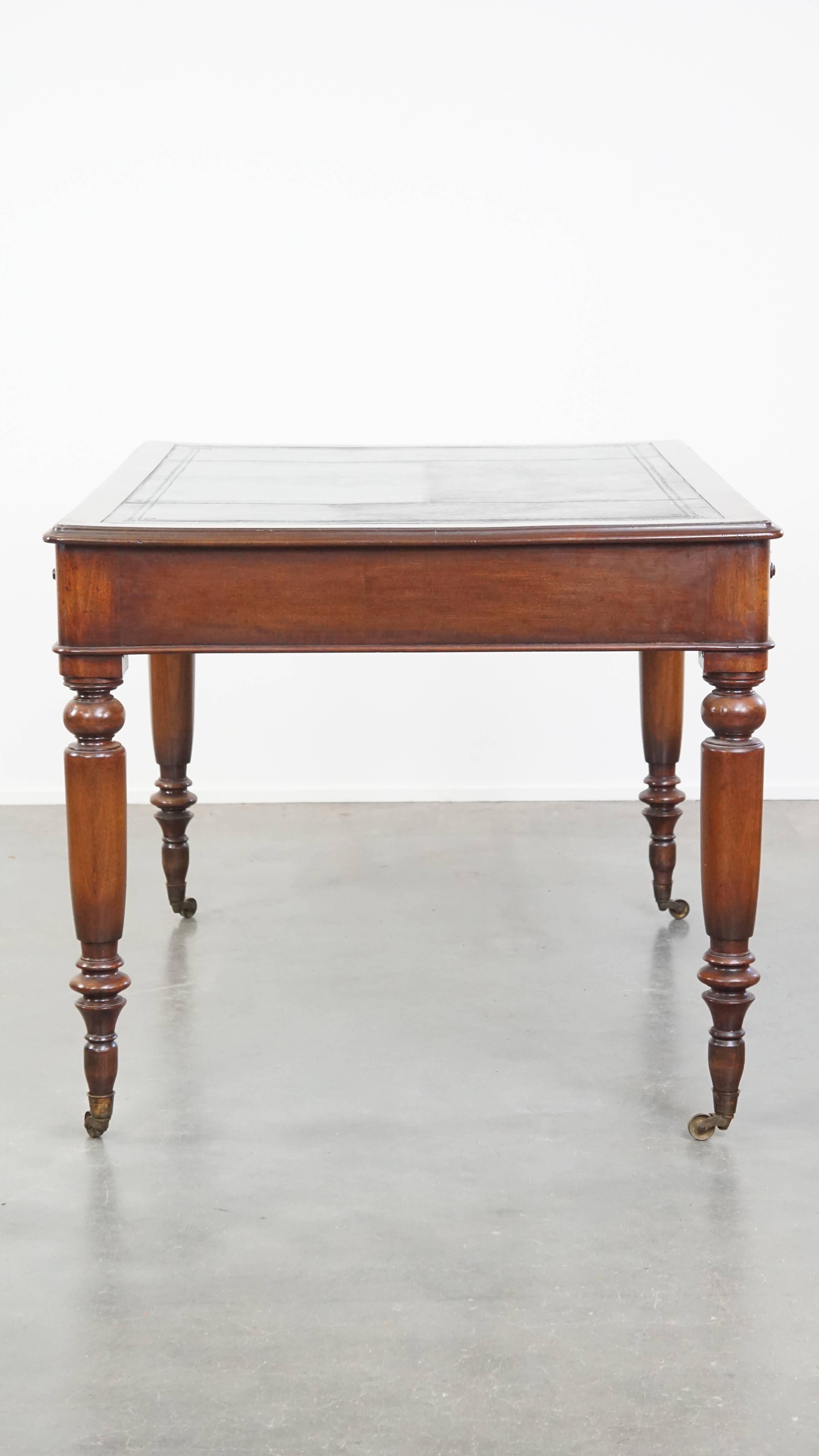 Classical Roman 19th-Century Antique English Writing Desk with Black Leather Top For Sale
