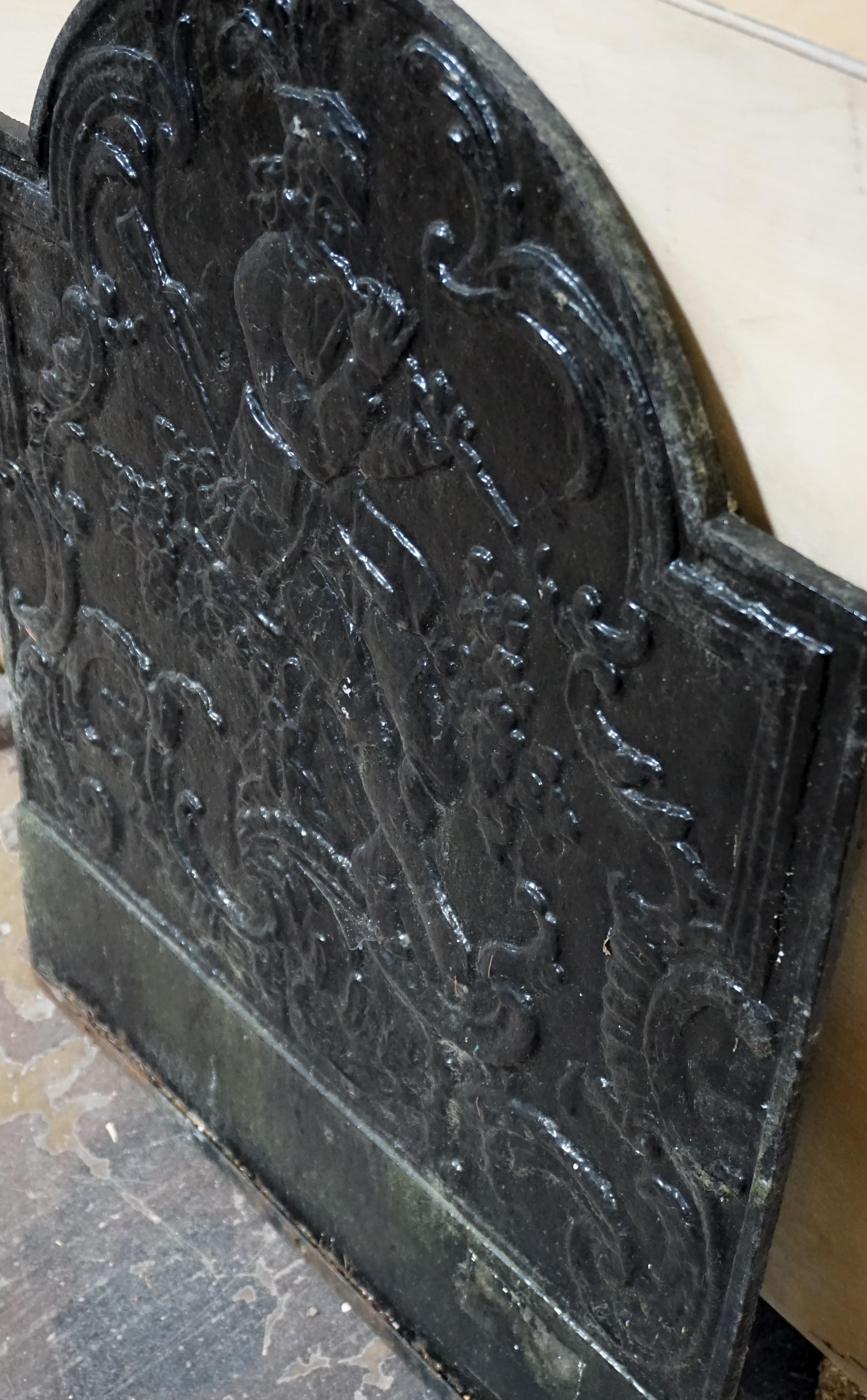 19th Century Antique Fireback For Sale at 1stDibs