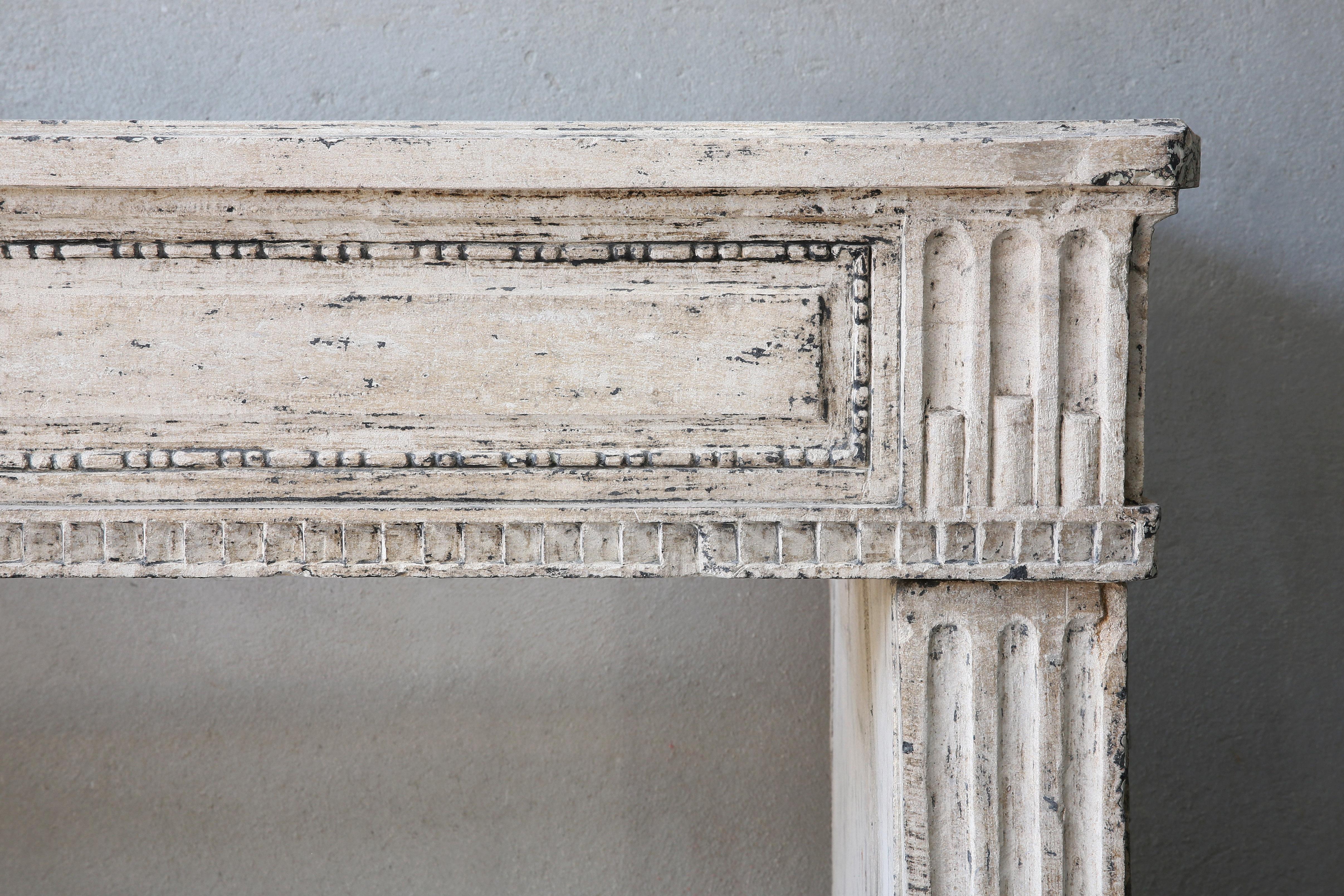 19th Century Antique Fireplace of French Limestone in Style of Louis XVI In Good Condition In Made, NL