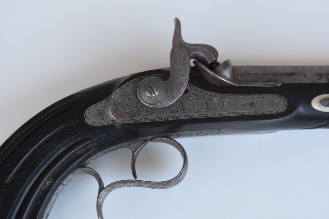 19th Century Antique Flintlock Pistol Cabinet for Duelists For Sale 1