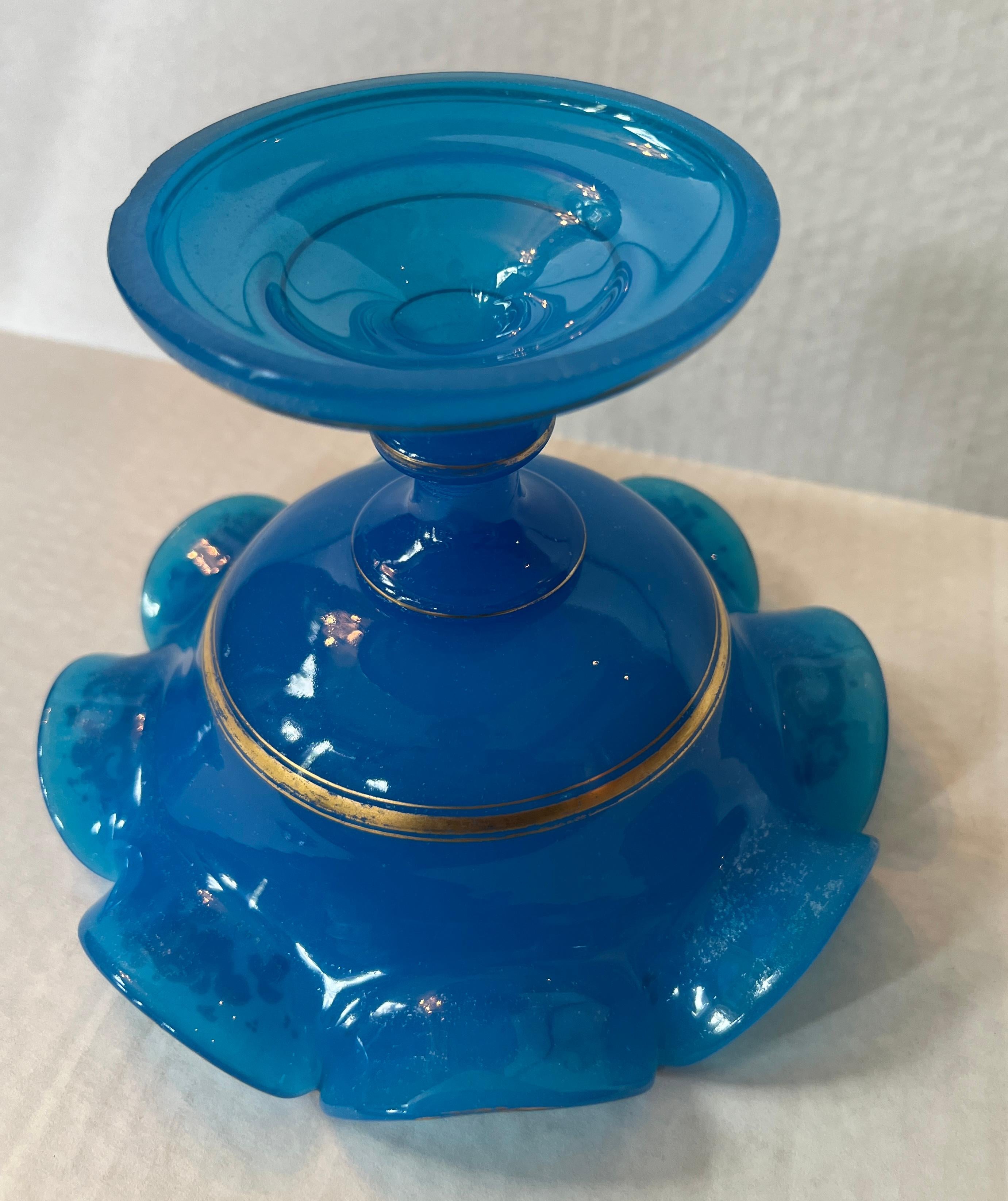 Bol en verre émaillé bleu opalin français ancien du 19ème siècle en vente 3