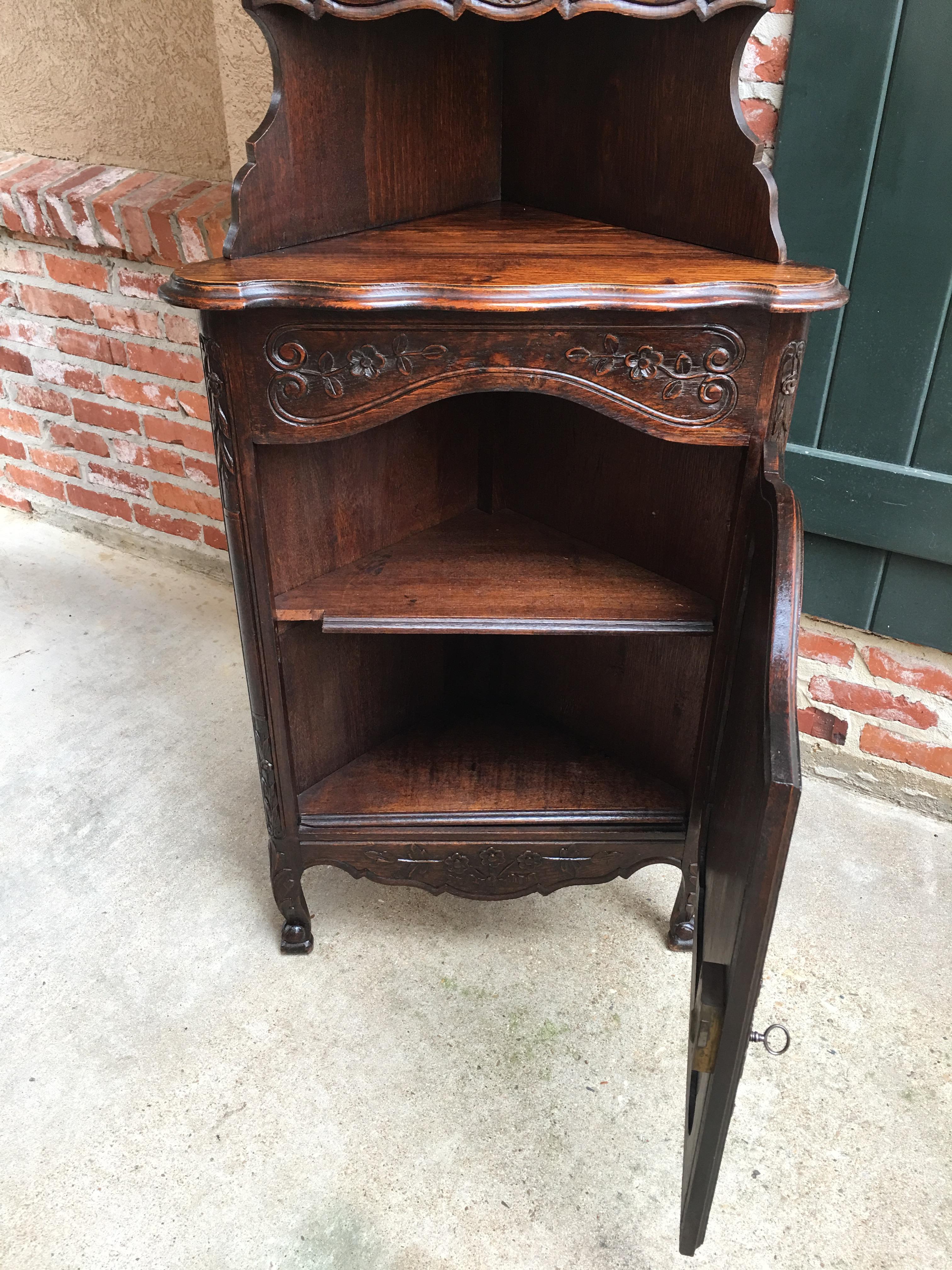 19th Century Antique French Carved Dark Oak Corner Cabinet Shelf Bookcase 5