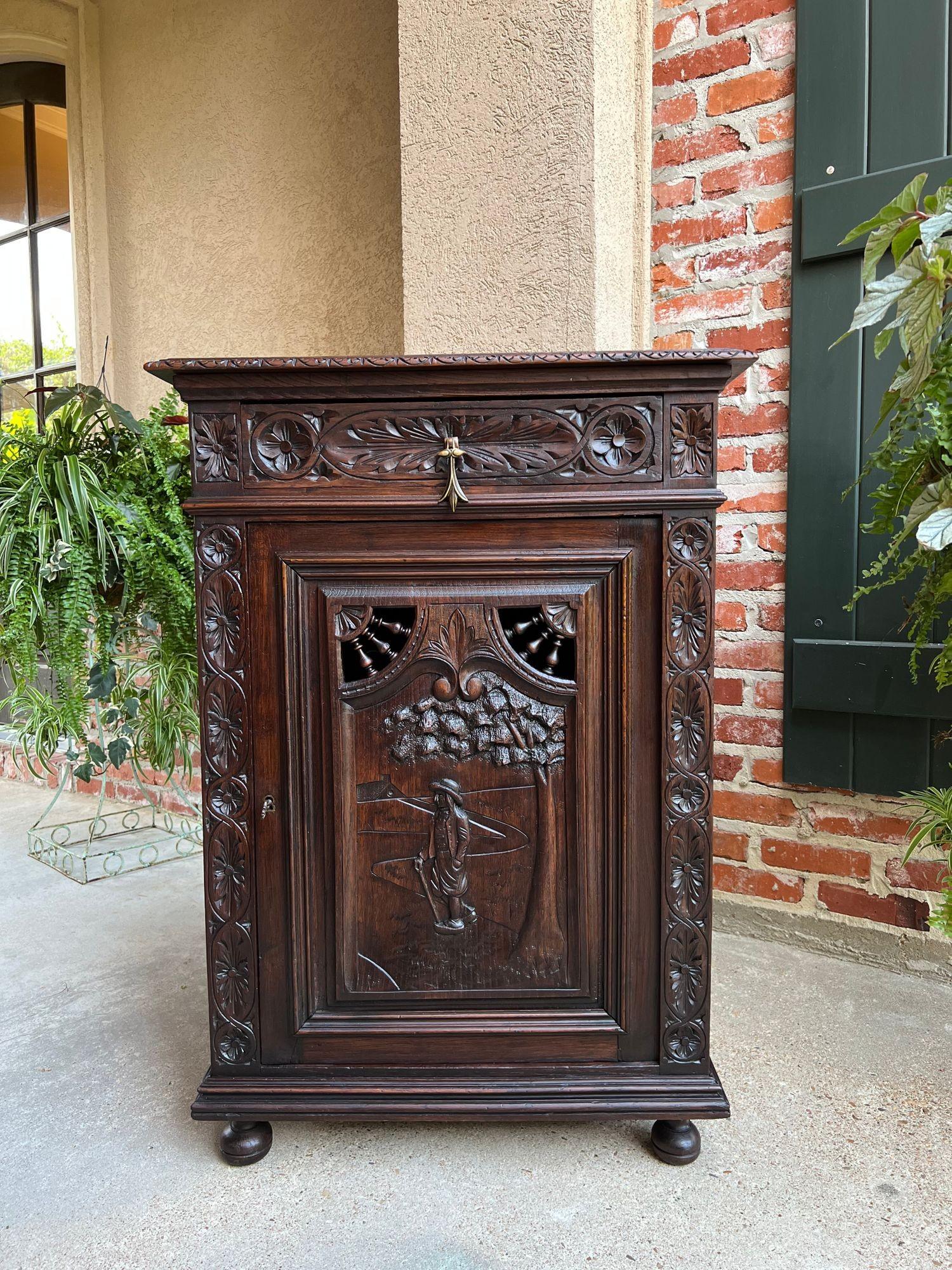 19th century antique French carved oak cabinet Breton Brittany wine bar sideboard.
 
Direct from the Brittany region of France, a lovely antique French ‘confiturier’ or jam cabinet. These cabinets are one of our most requested antiques, as they have