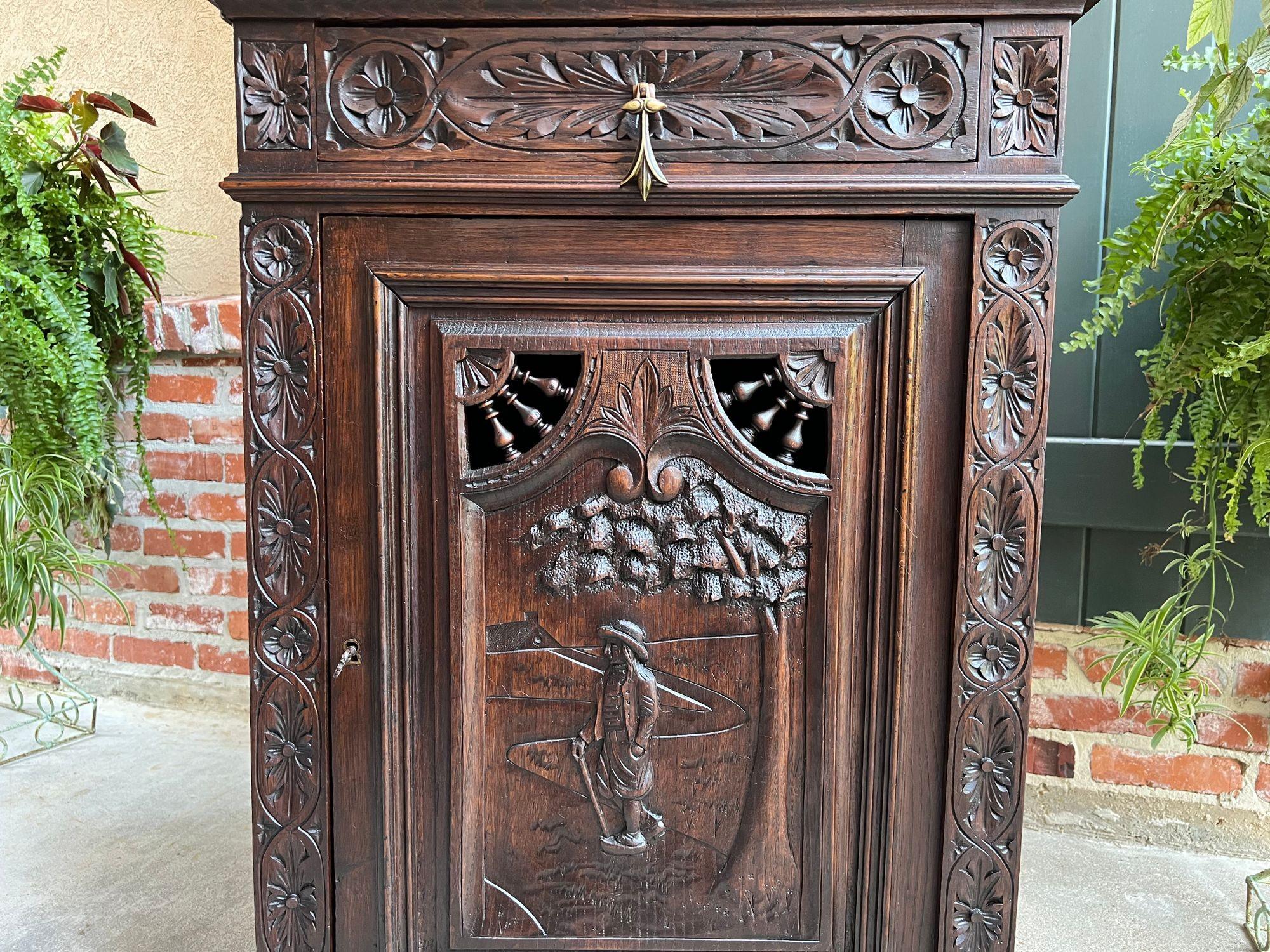 19th Century Antique French Carved Oak Cabinet Breton Brittany Wine Bar Sideboar In Good Condition In Shreveport, LA