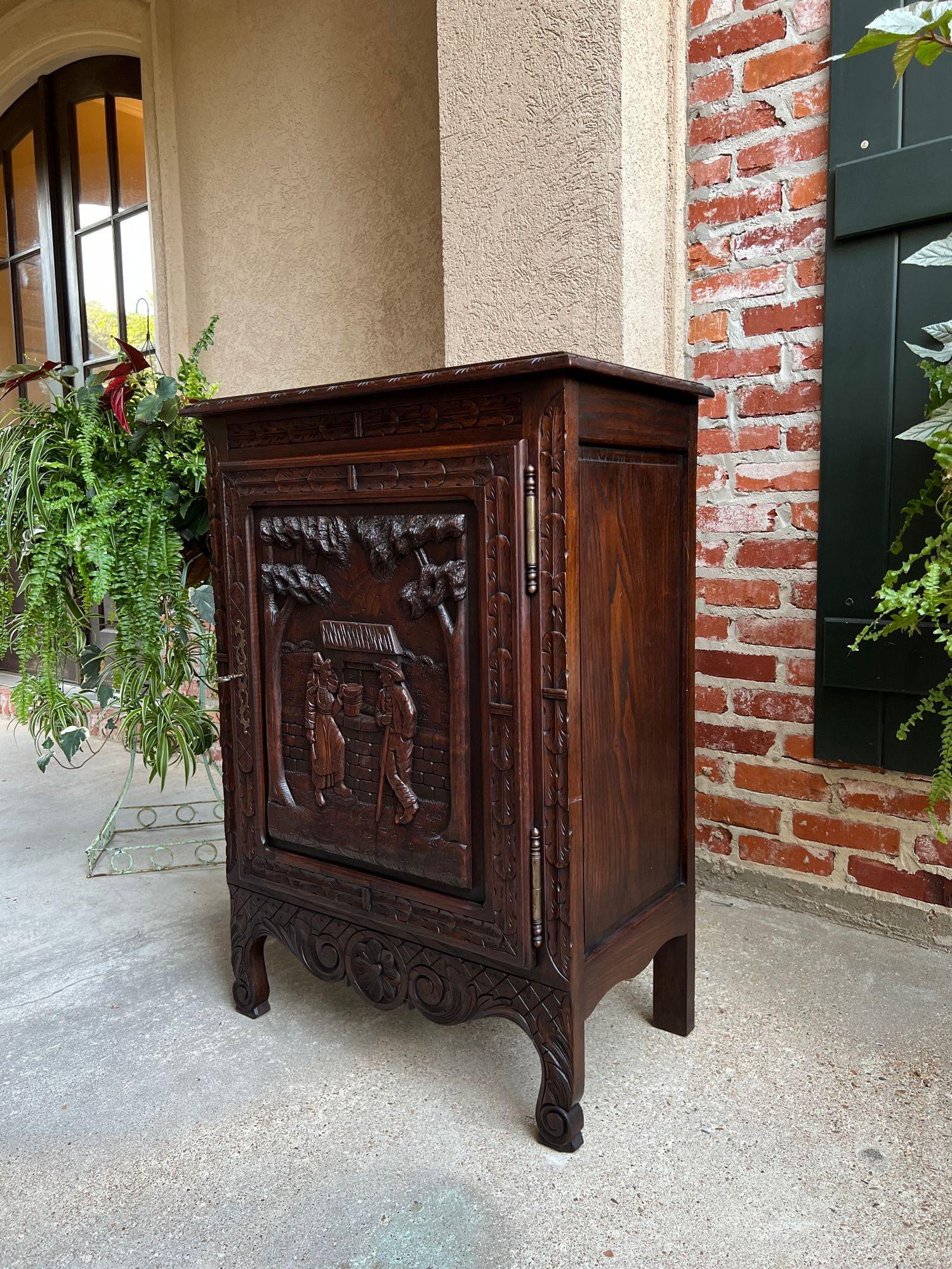 Antique French Carved Oak Cabinet Breton Brittany Wine Bar Sofa Table c1890 In Good Condition For Sale In Shreveport, LA