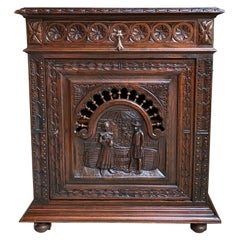 armoire à vin confiturier en chêne sculpté du 19ème siècle Breton Bretagne