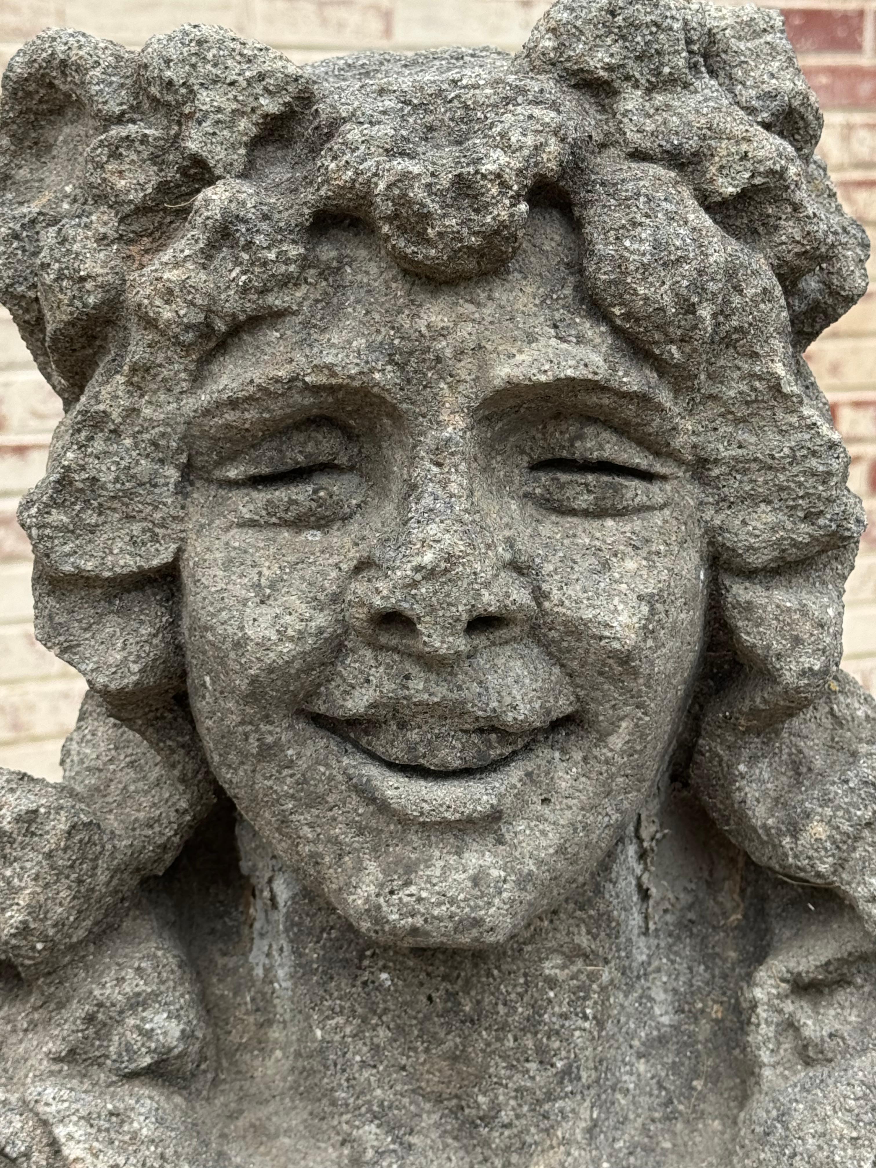 Siglo XIX Antique French Busto femenino tallado en piedra arenisca Escultura de jardín Estatua en venta 5