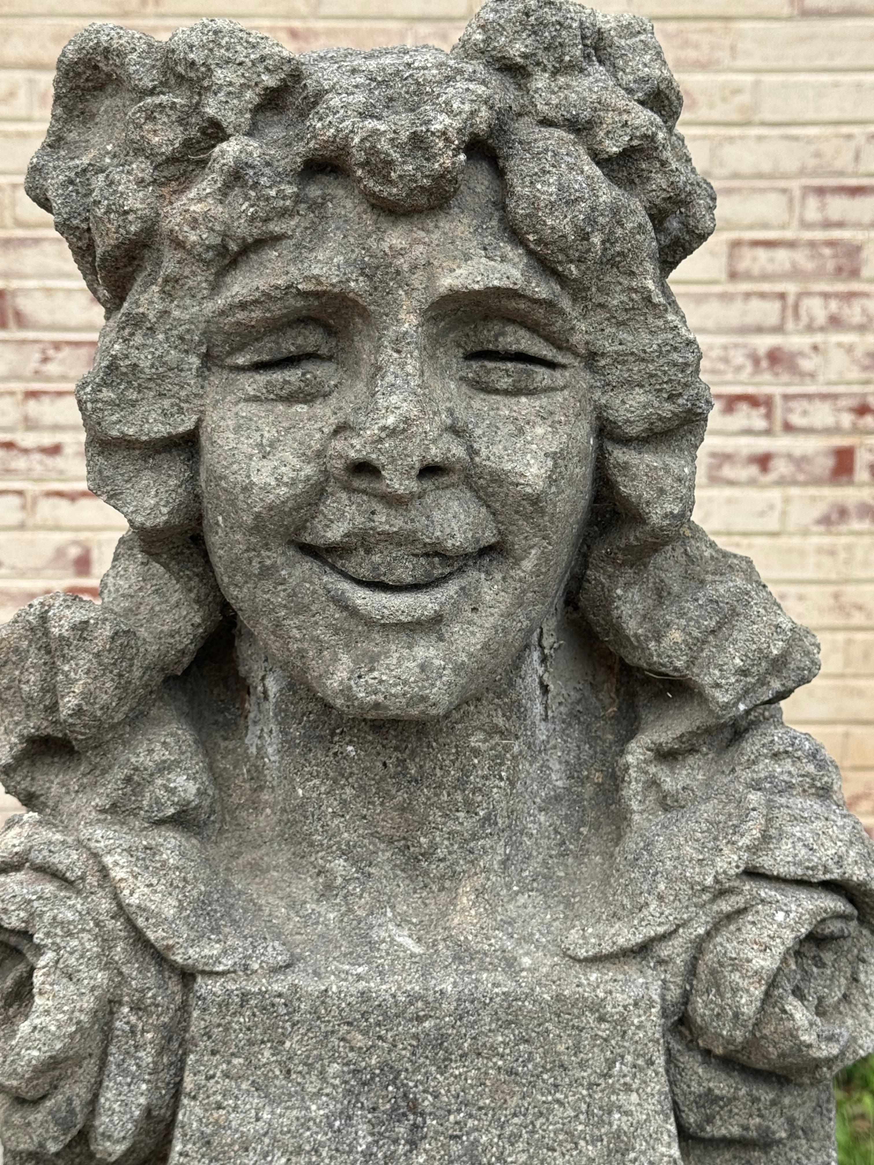 Siglo XIX Antique French Busto femenino tallado en piedra arenisca Escultura de jardín Estatua en venta 6