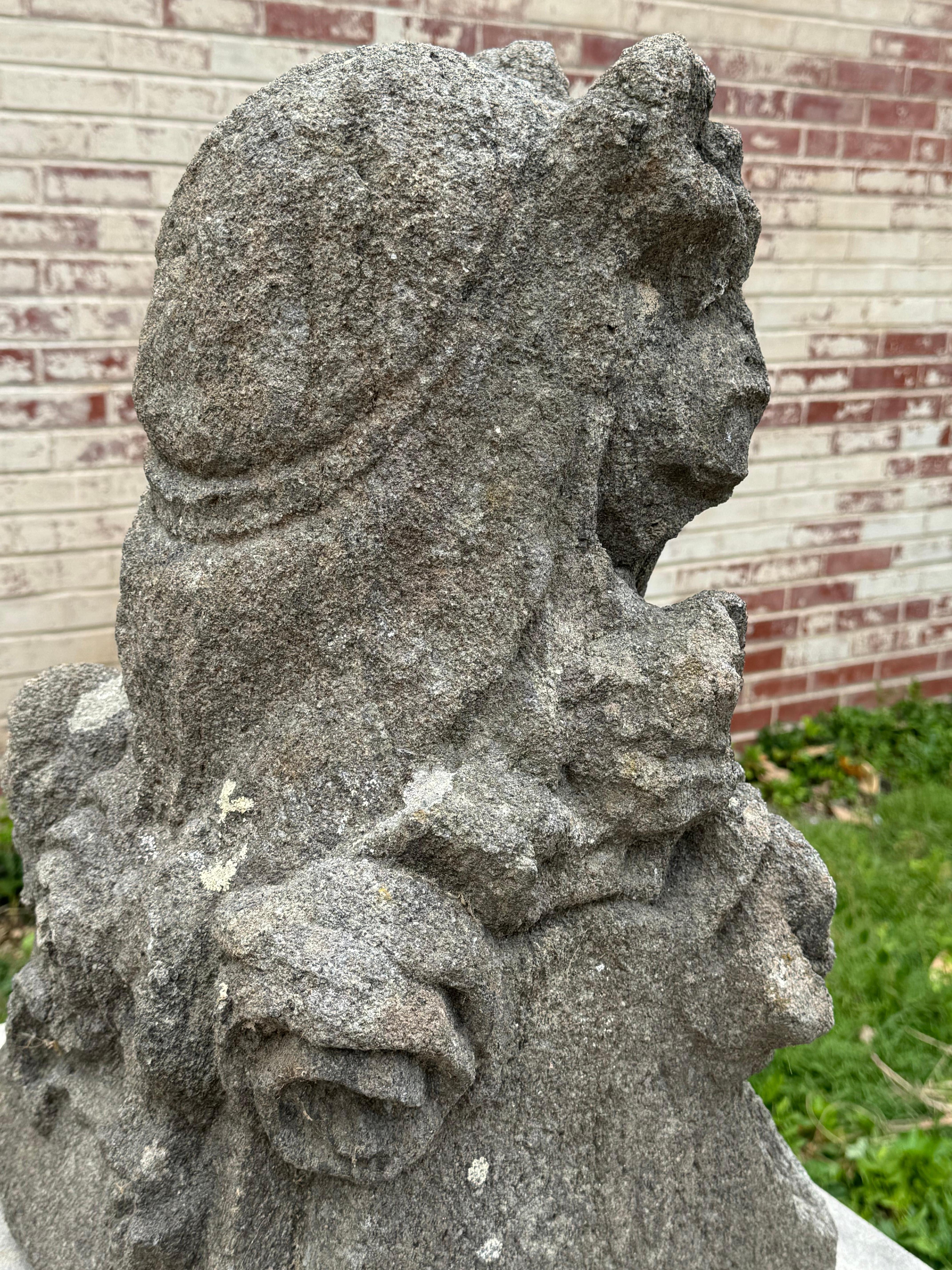 Siglo XIX Antique French Busto femenino tallado en piedra arenisca Escultura de jardín Estatua en venta 1