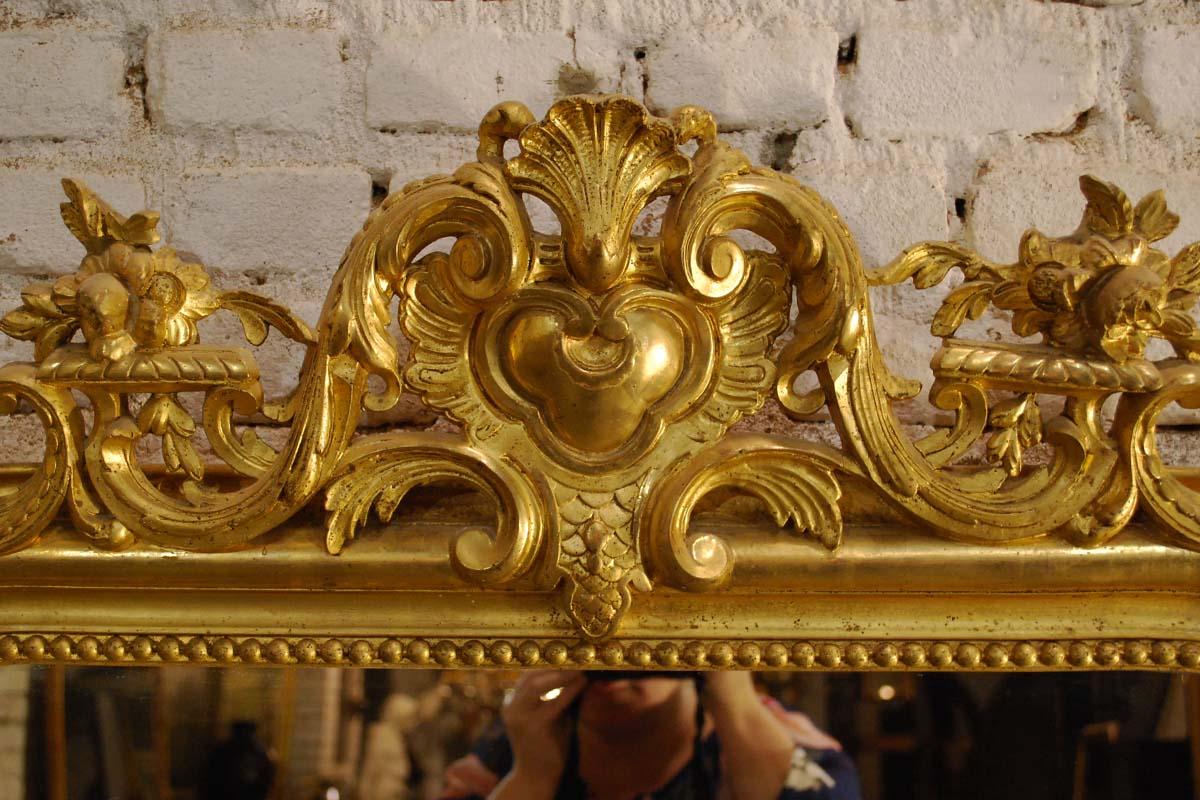 19th century antique French gold gilt Louis Philippe mirror with crest 3